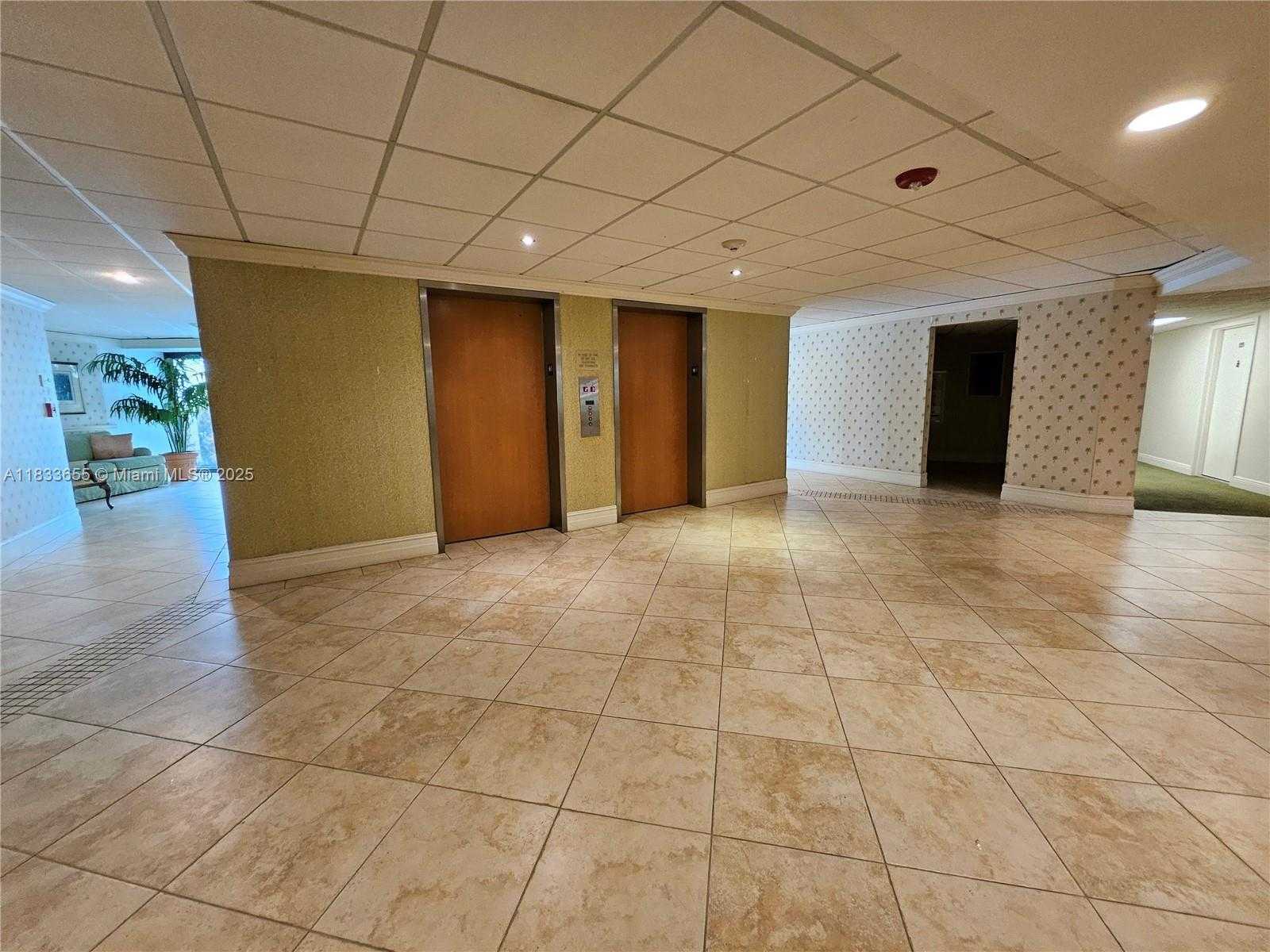 Small Image of 1101 RIVER REACH DR #418, Fort Lauderdale Number 45