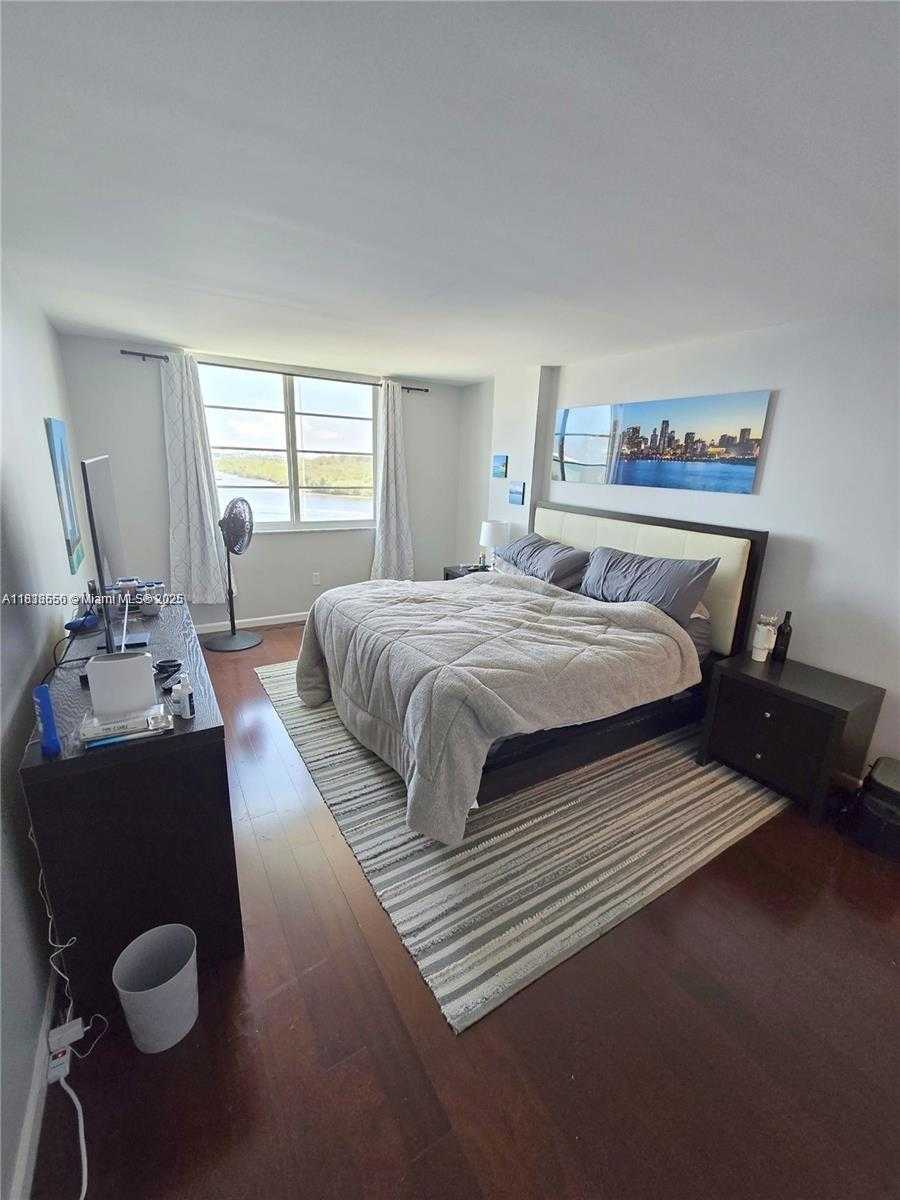 Small Image of 500 BAYVIEW DR #732, Sunny Isles Beach Number 19