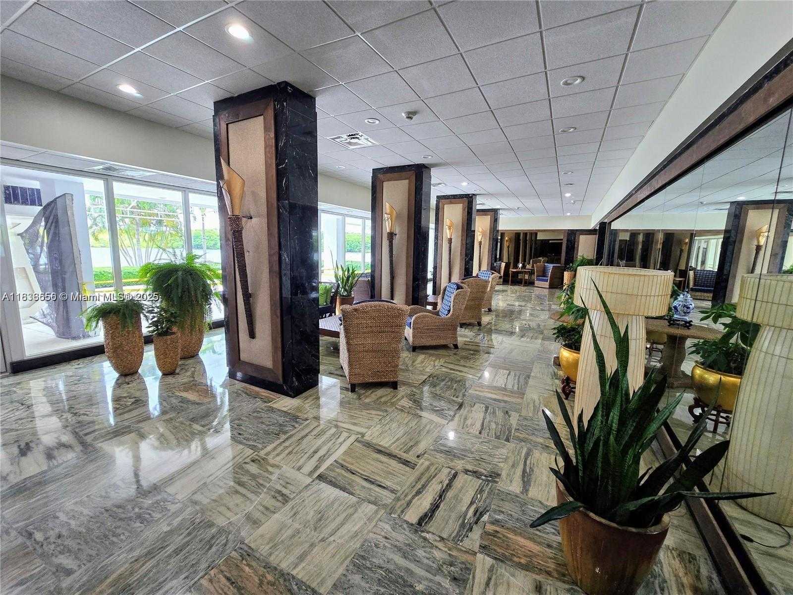 Small Image of 500 BAYVIEW DR #732, Sunny Isles Beach Number 5