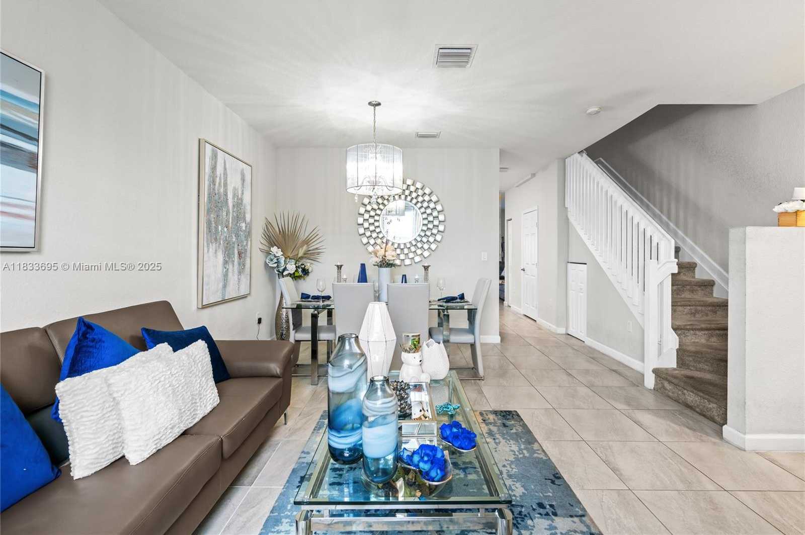 Small Image of 10468 WEST 33RD LN, Hialeah Number 11