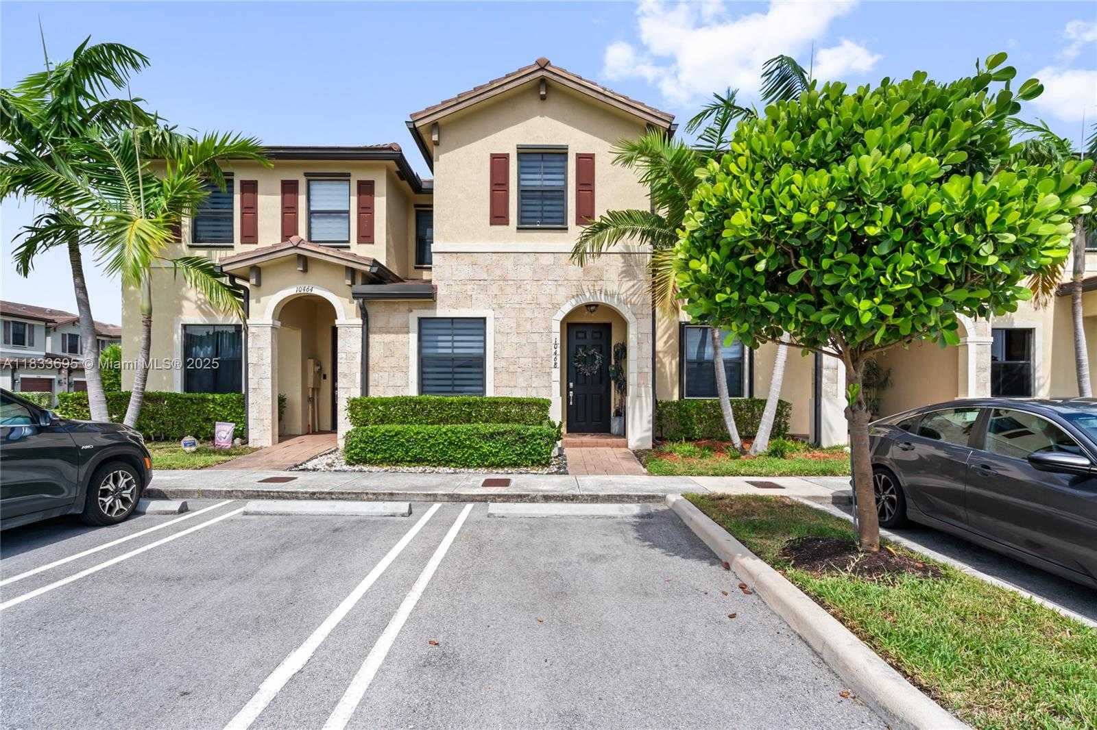 Small Image of 10468 WEST 33RD LN, Hialeah Number 2