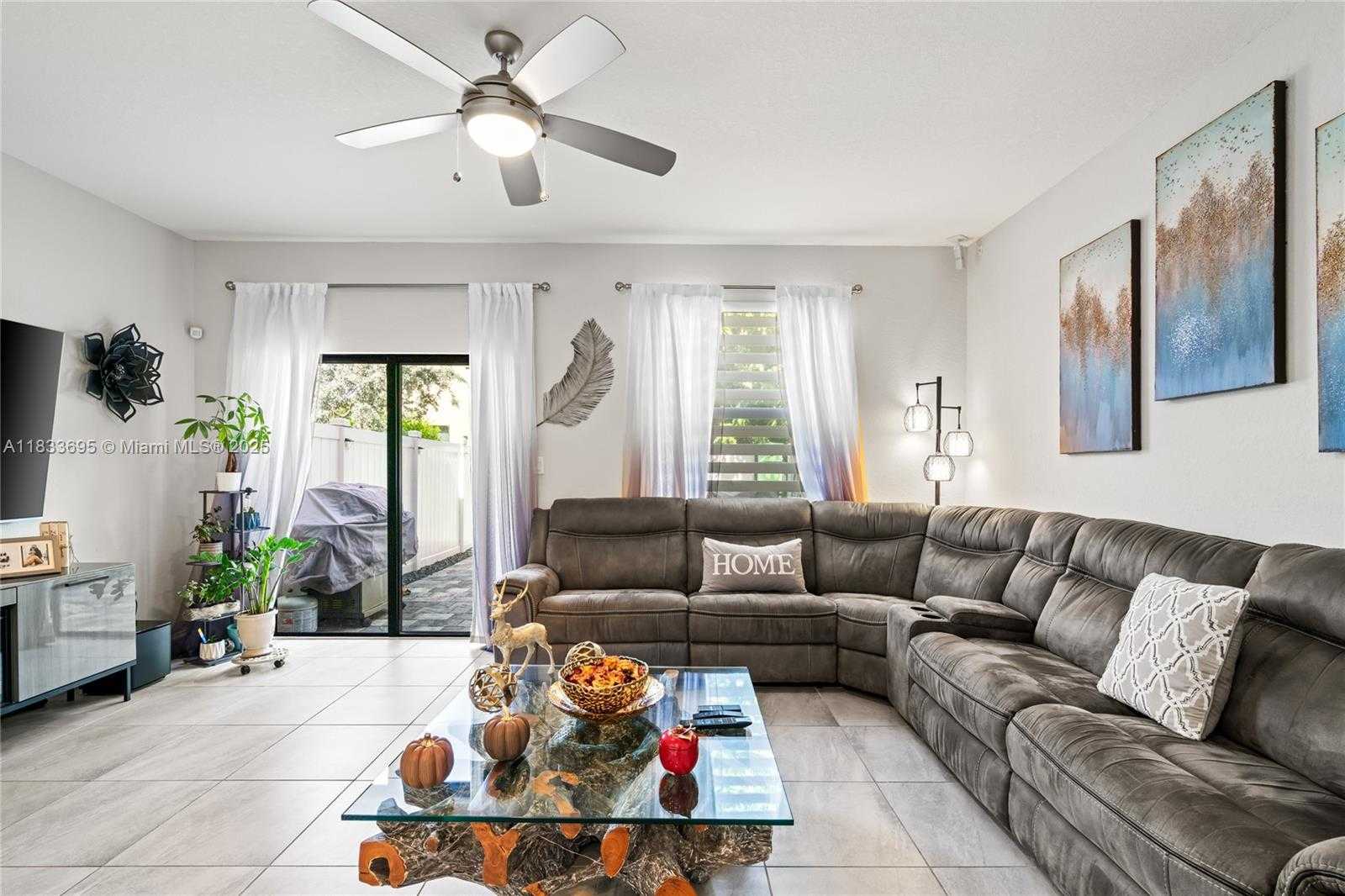 Small Image of 10468 WEST 33RD LN, Hialeah Number 21