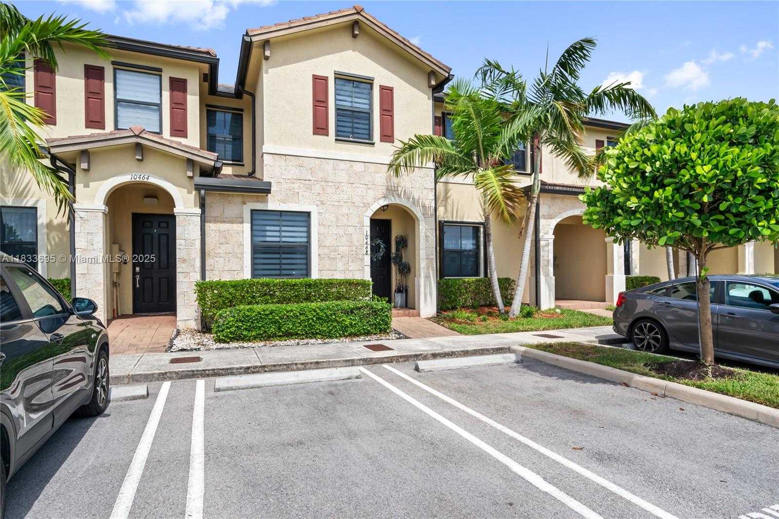 Small Image of 10468 WEST 33RD LN, Hialeah Number 4
