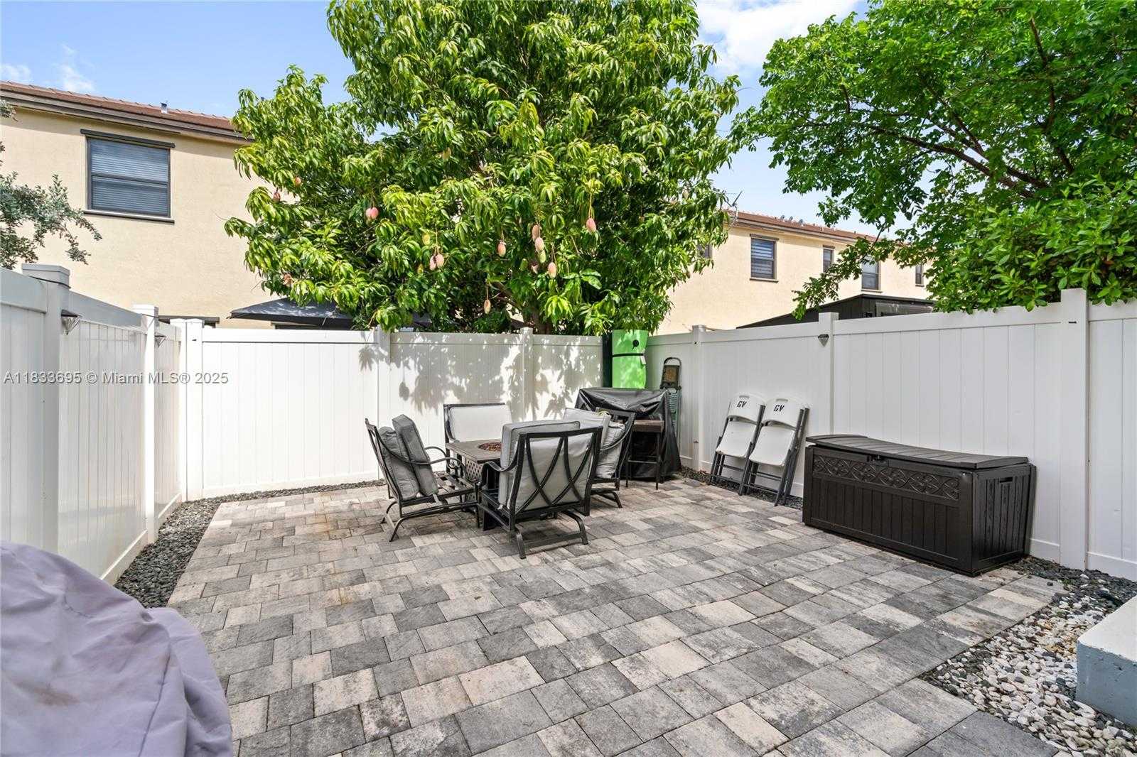 Small Image of 10468 WEST 33RD LN, Hialeah Number 49