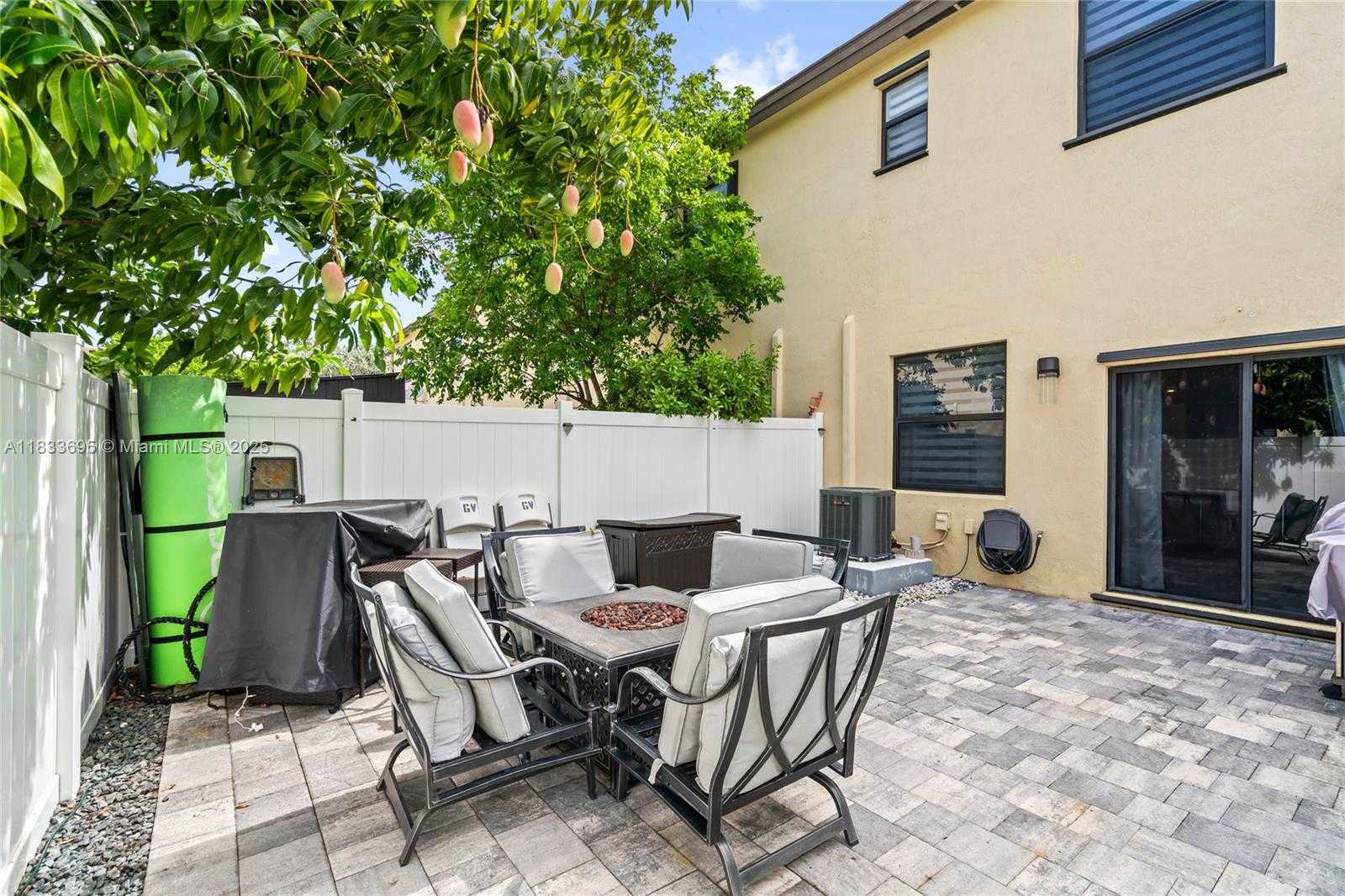 Small Image of 10468 WEST 33RD LN, Hialeah Number 50