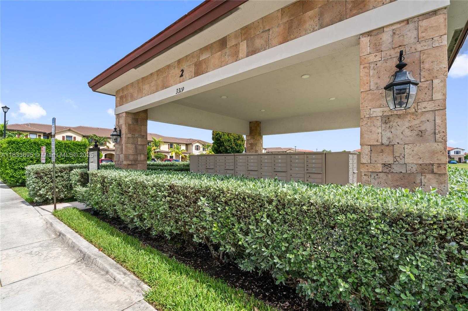 Small Image of 10468 WEST 33RD LN, Hialeah Number 51
