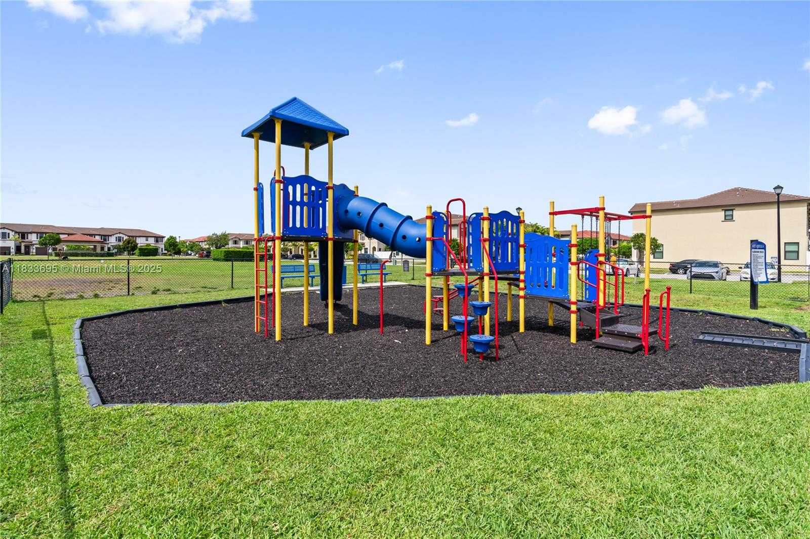 Small Image of 10468 WEST 33RD LN, Hialeah Number 56