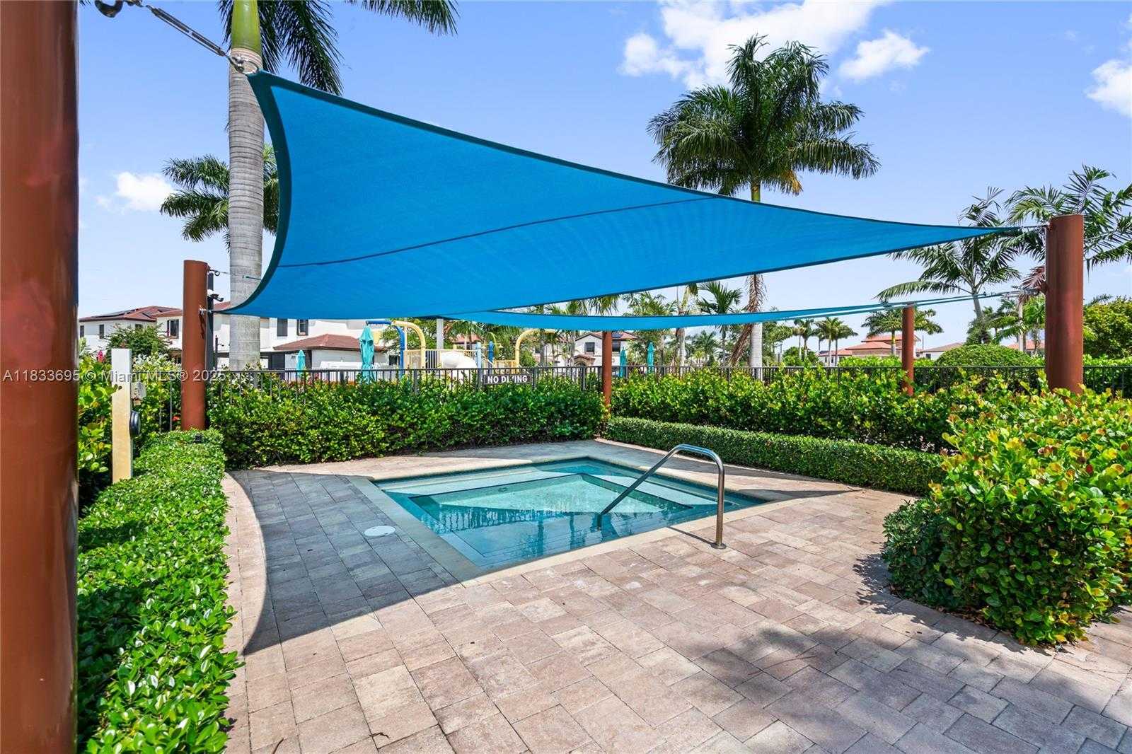 Small Image of 10468 WEST 33RD LN, Hialeah Number 60