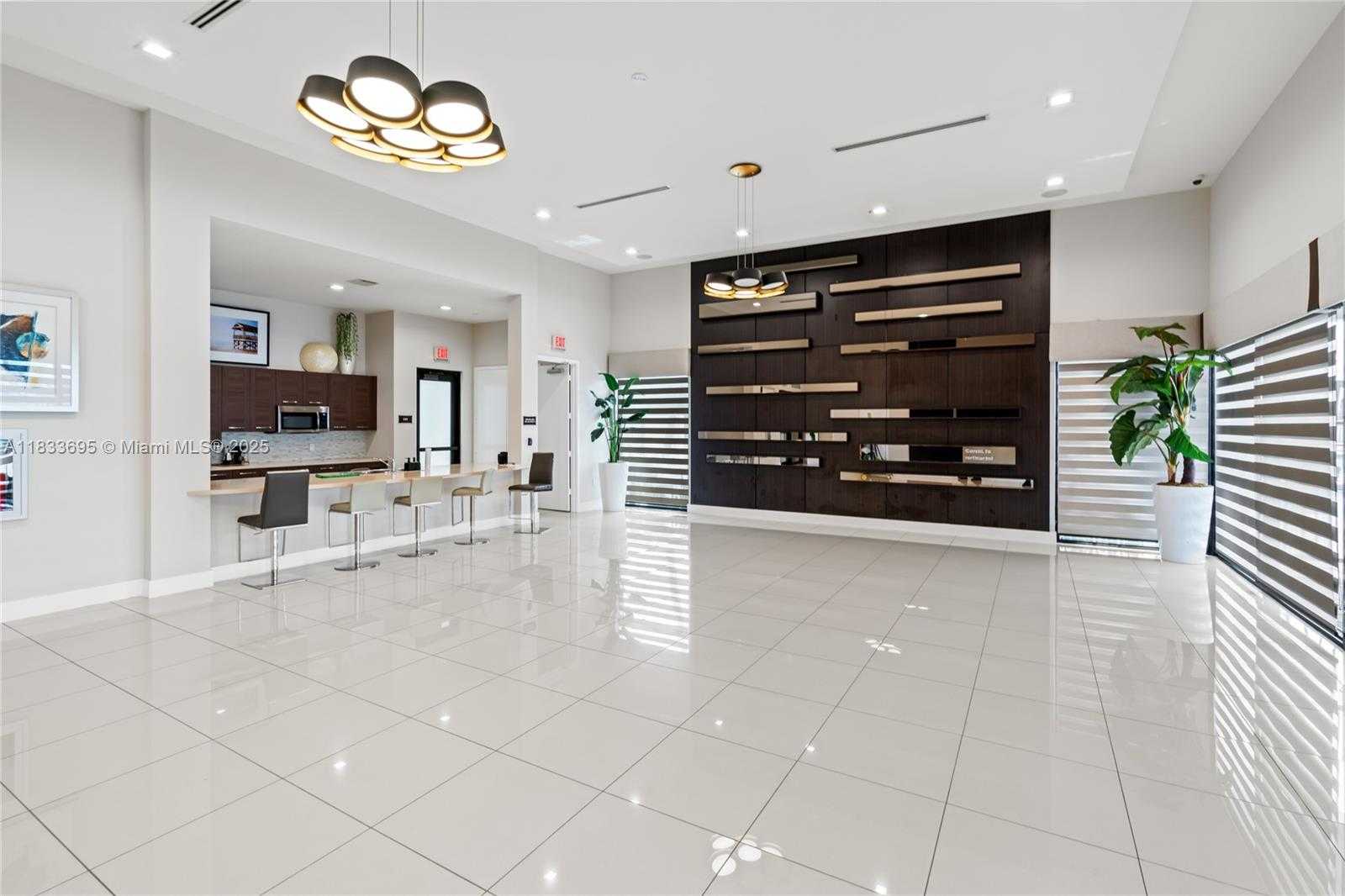 Small Image of 10468 WEST 33RD LN, Hialeah Number 70