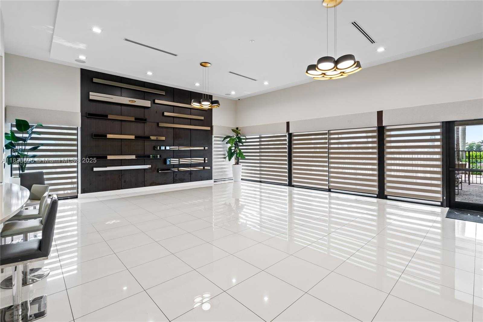 Small Image of 10468 WEST 33RD LN, Hialeah Number 71