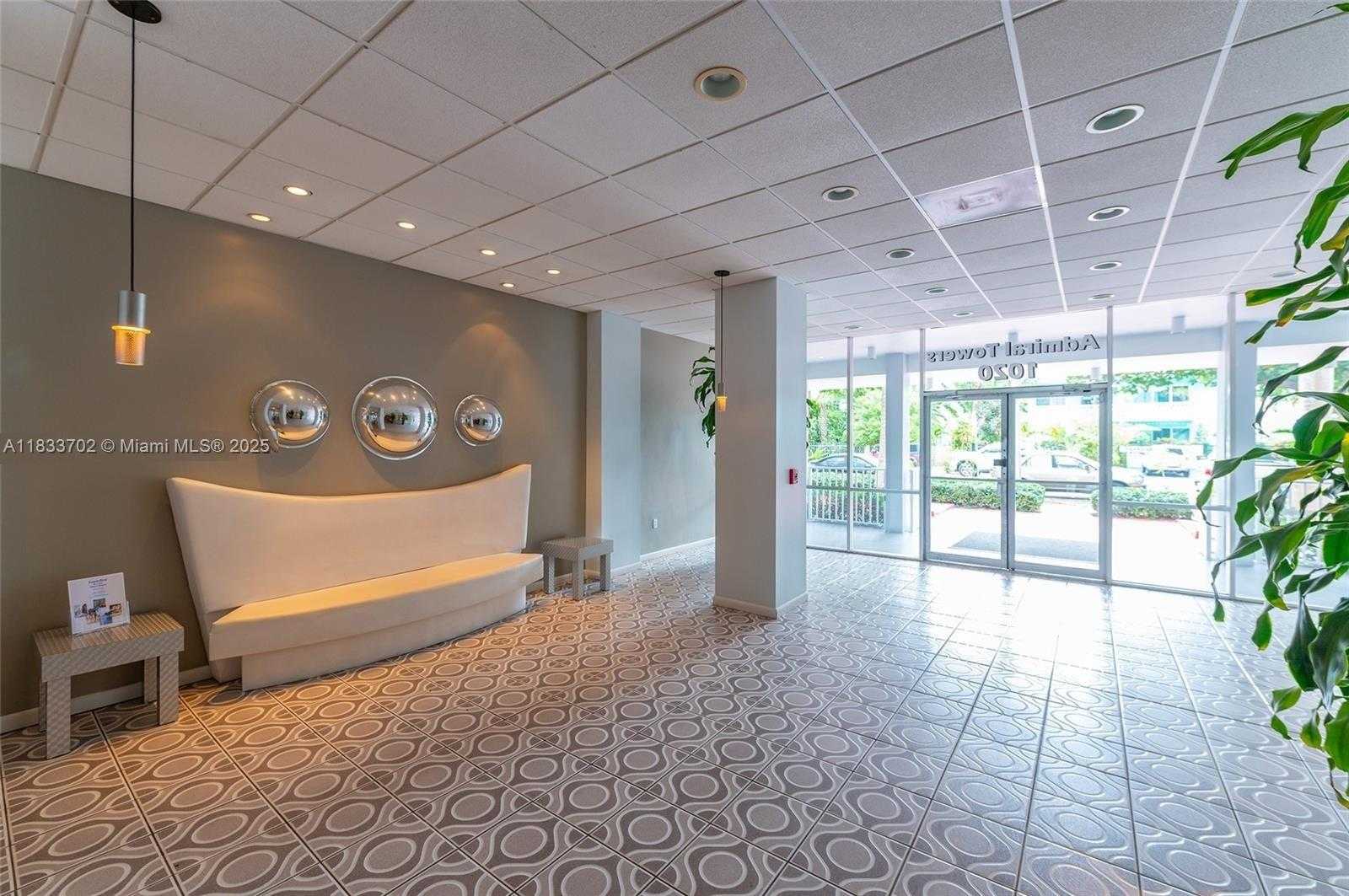 Small Image of 1020 MERIDIAN AVE #201, Miami Beach Number 48
