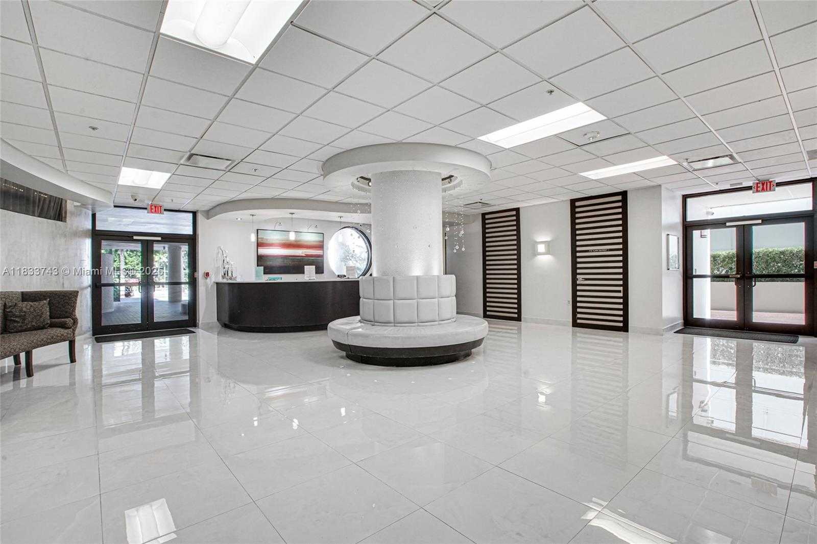 Small Image of 1621 COLLINS AVE #504C, Miami Beach Number 17