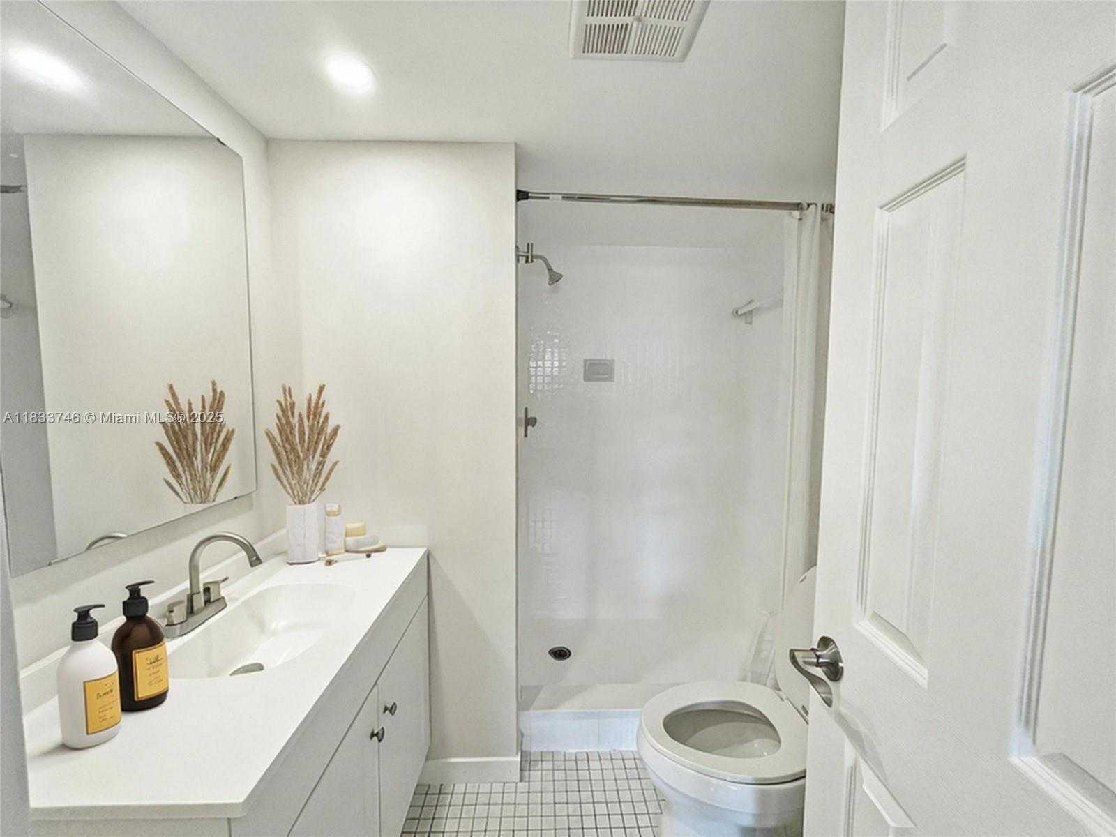 Small Image of 9750 SUNRISE LAKES BLVD #109, Sunrise Number 12