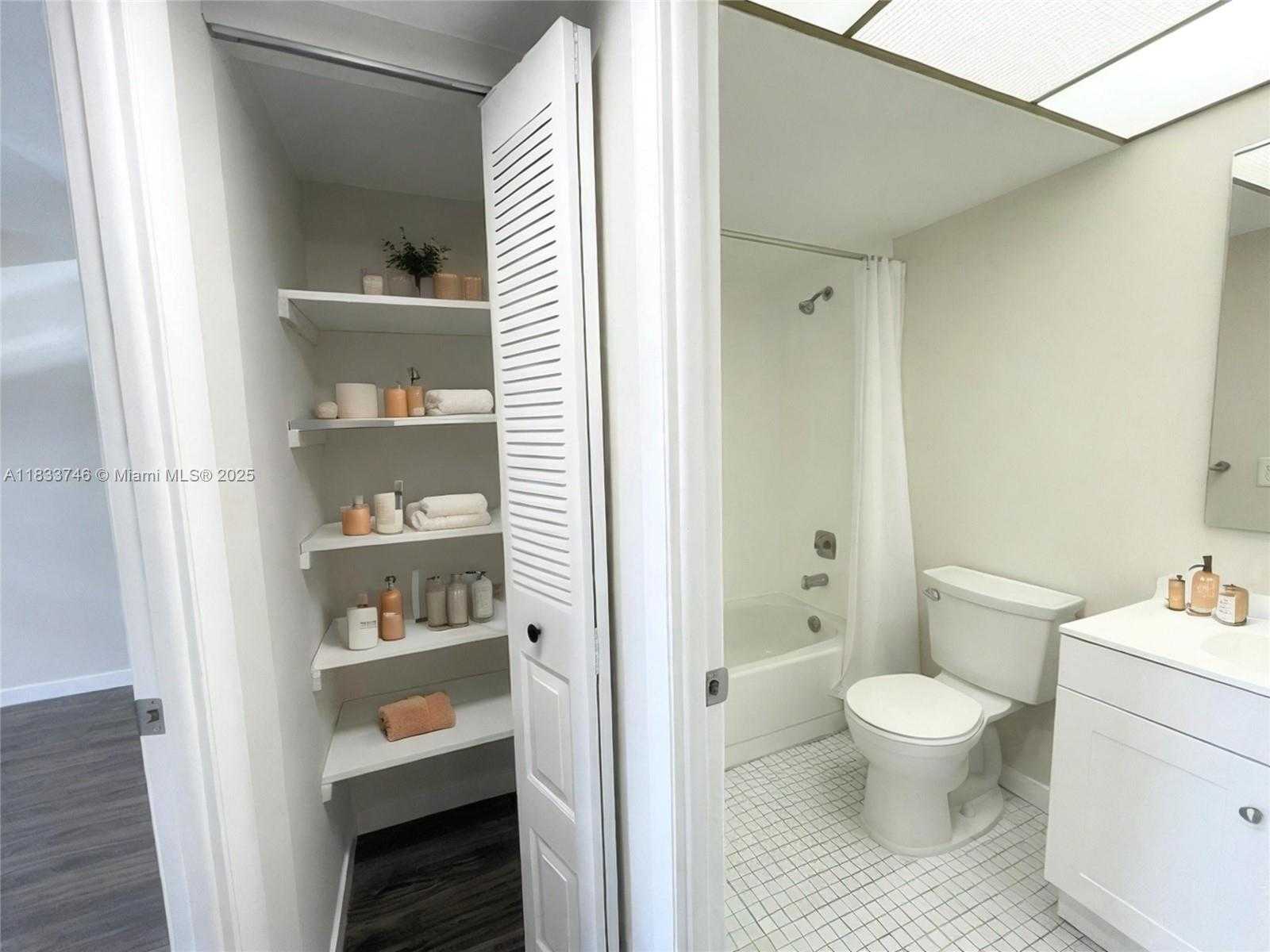 Small Image of 9750 SUNRISE LAKES BLVD #109, Sunrise Number 16