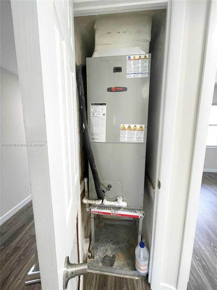 Small Image of 9750 SUNRISE LAKES BLVD #109, Sunrise Number 17