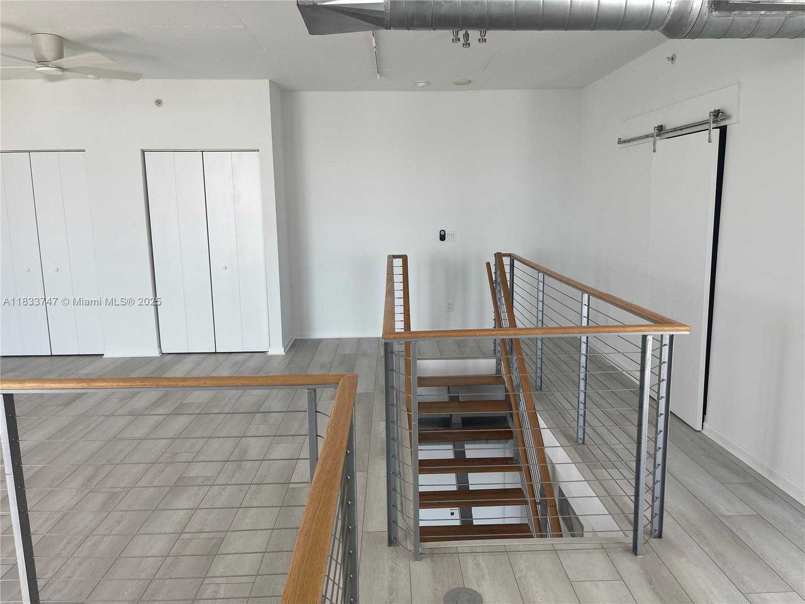 Small Image of 690 SW 1 CT #PHII 19, Miami Number 17