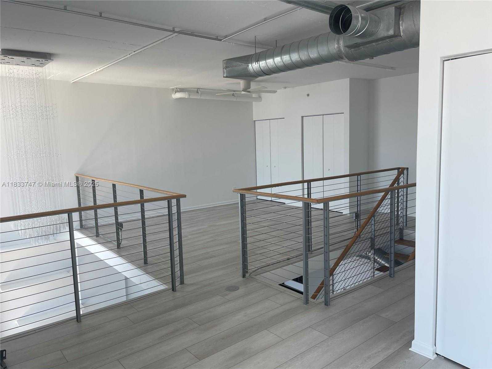 Small Image of 690 SW 1 CT #PHII 19, Miami Number 18