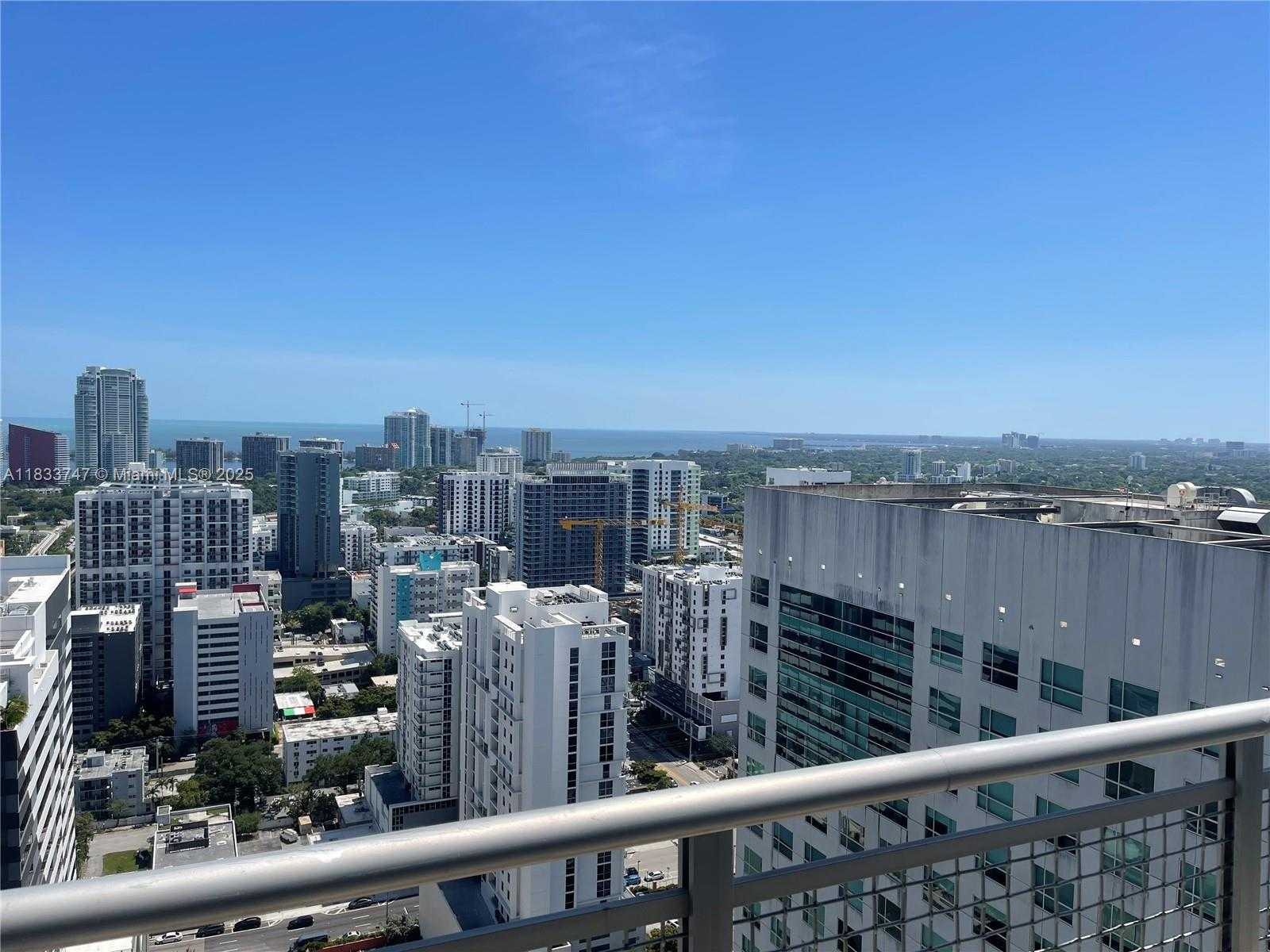 Small Image of 690 SW 1 CT #PHII 19, Miami Number 30