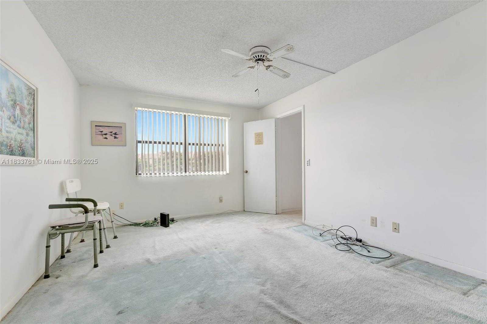 Small Image of 10304 SUNRISE LAKES BLVD #209, Sunrise Number 17