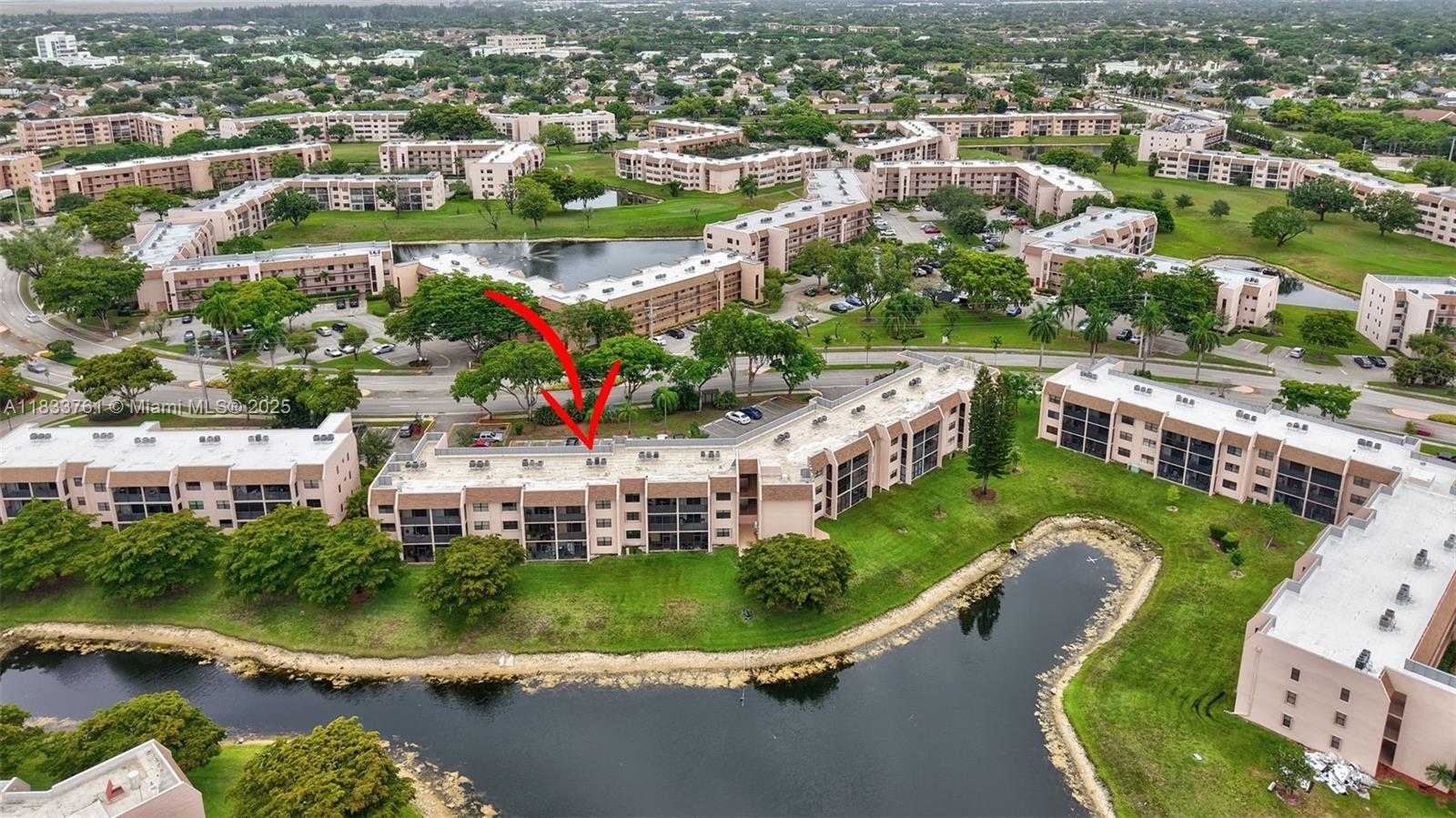 Small Image of 10304 SUNRISE LAKES BLVD #209, Sunrise Number 35