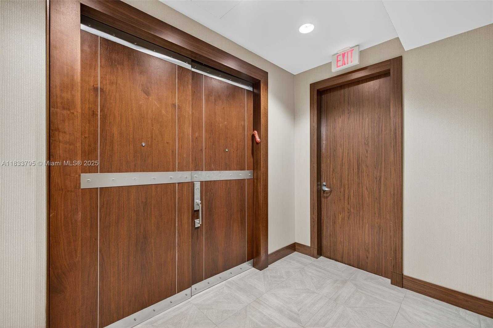 Small Image of 18201 COLLINS AVE #TS2 & TS3, Sunny Isles Beach Number 15