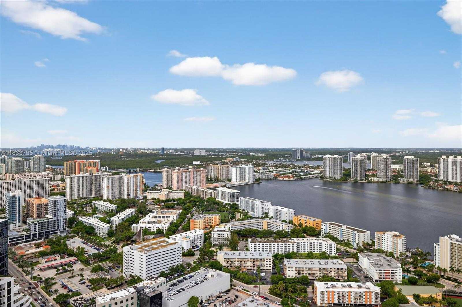 Small Image of 18201 COLLINS AVE #TS2 & TS3, Sunny Isles Beach Number 24