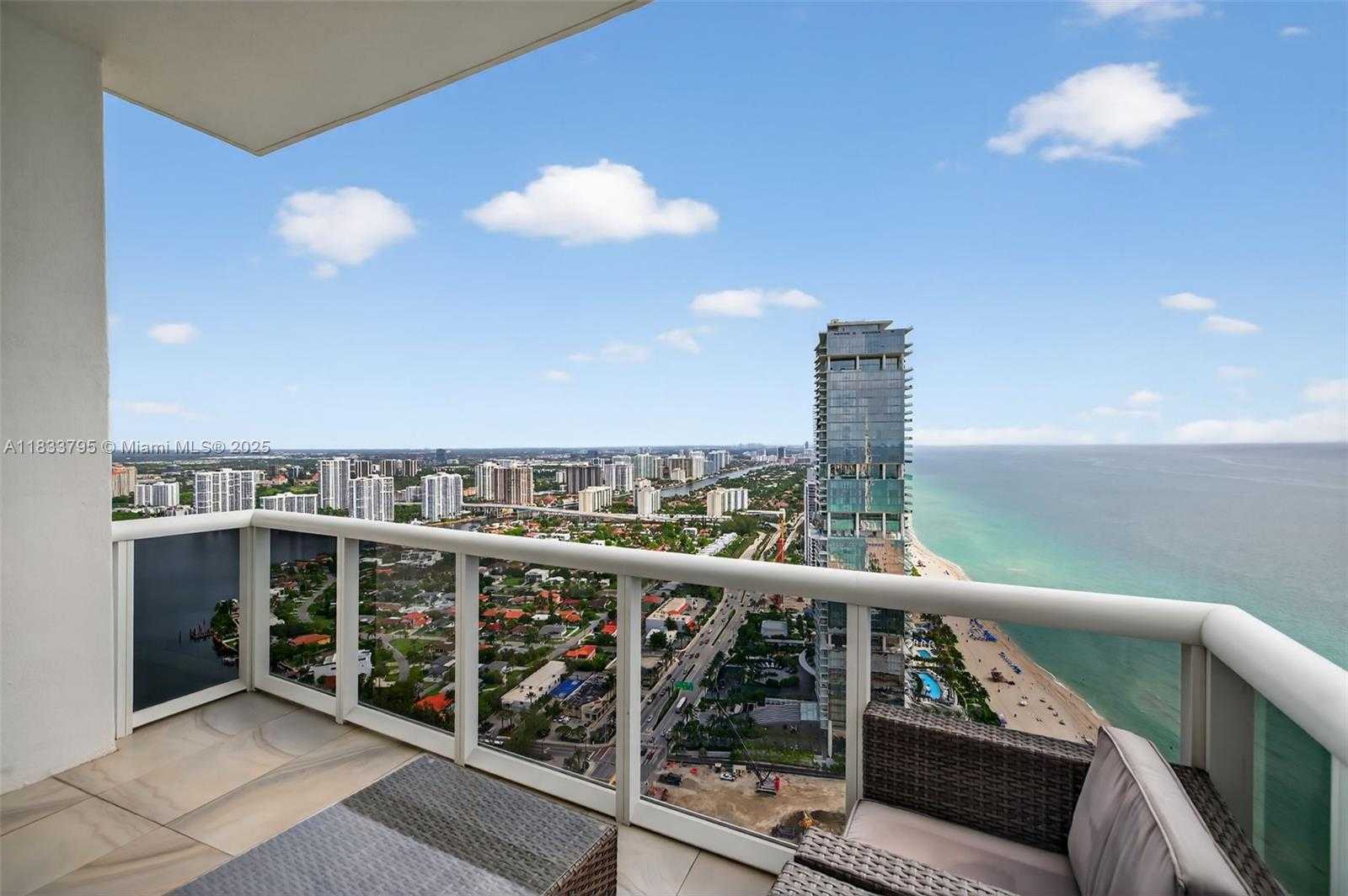 Small Image of 18201 COLLINS AVE #TS2 & TS3, Sunny Isles Beach Number 32