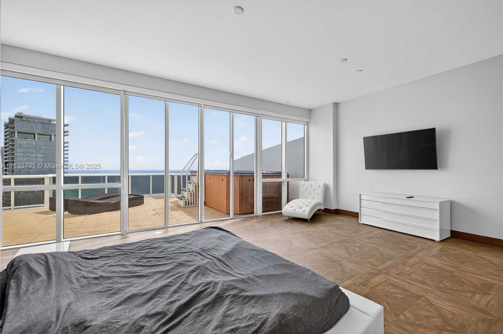 Small Image of 18201 COLLINS AVE #TS2 & TS3, Sunny Isles Beach Number 41