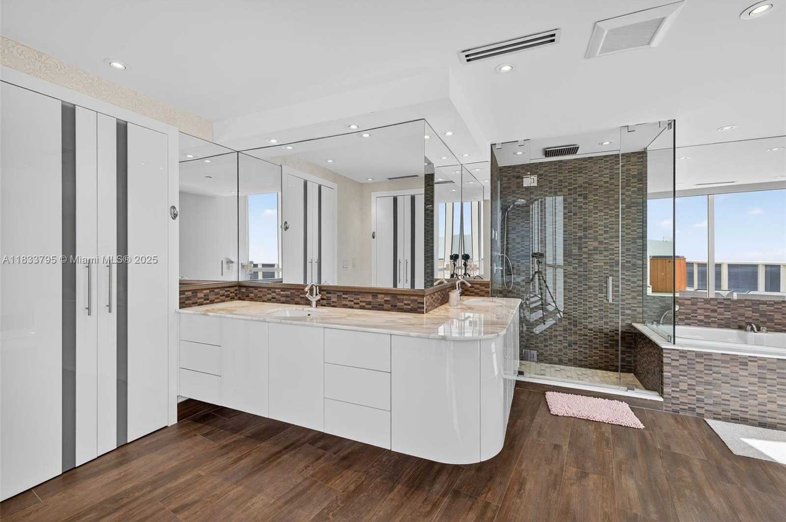 Small Image of 18201 COLLINS AVE #TS2 & TS3, Sunny Isles Beach Number 45
