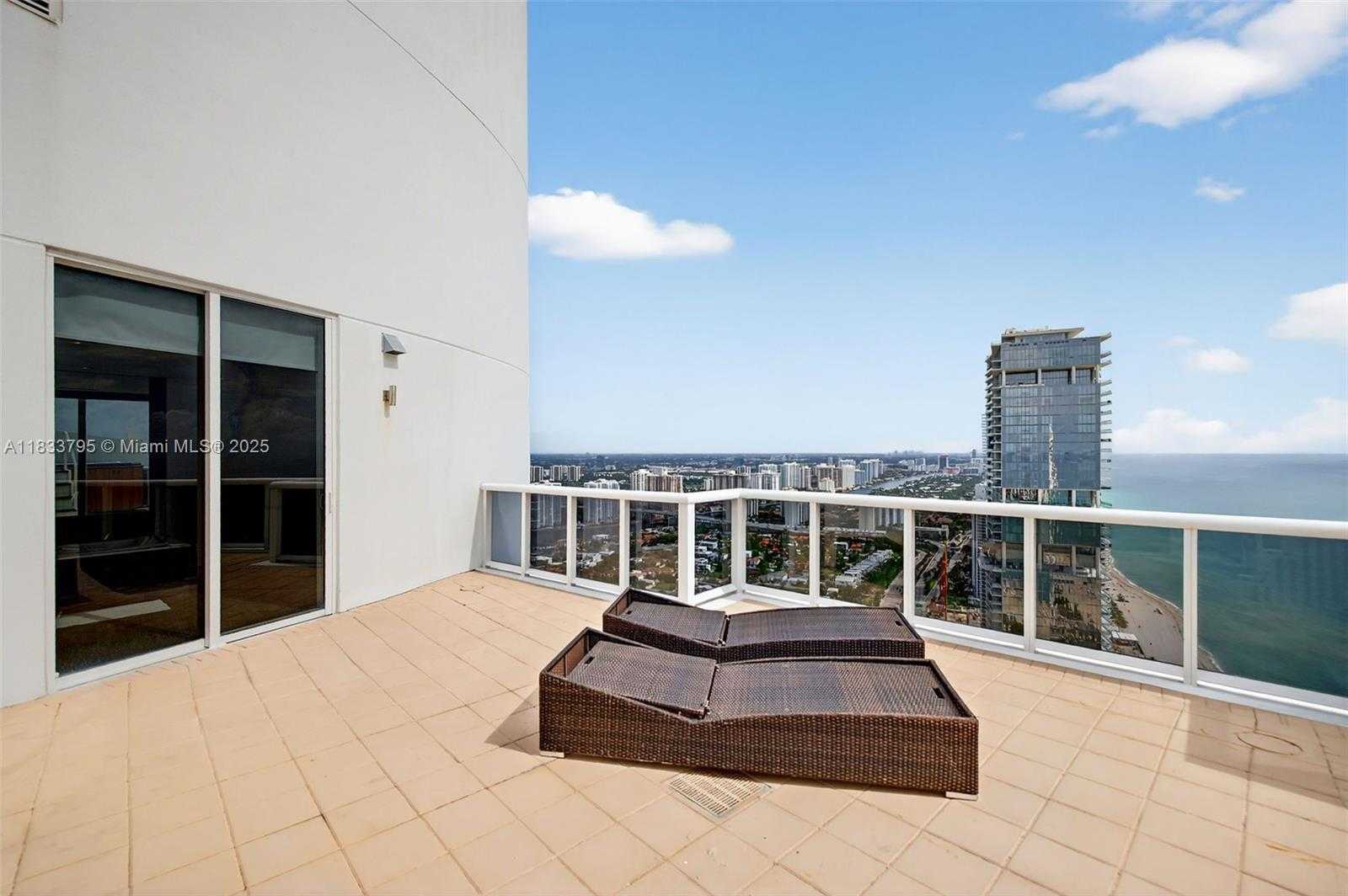 Small Image of 18201 COLLINS AVE #TS2 & TS3, Sunny Isles Beach Number 49