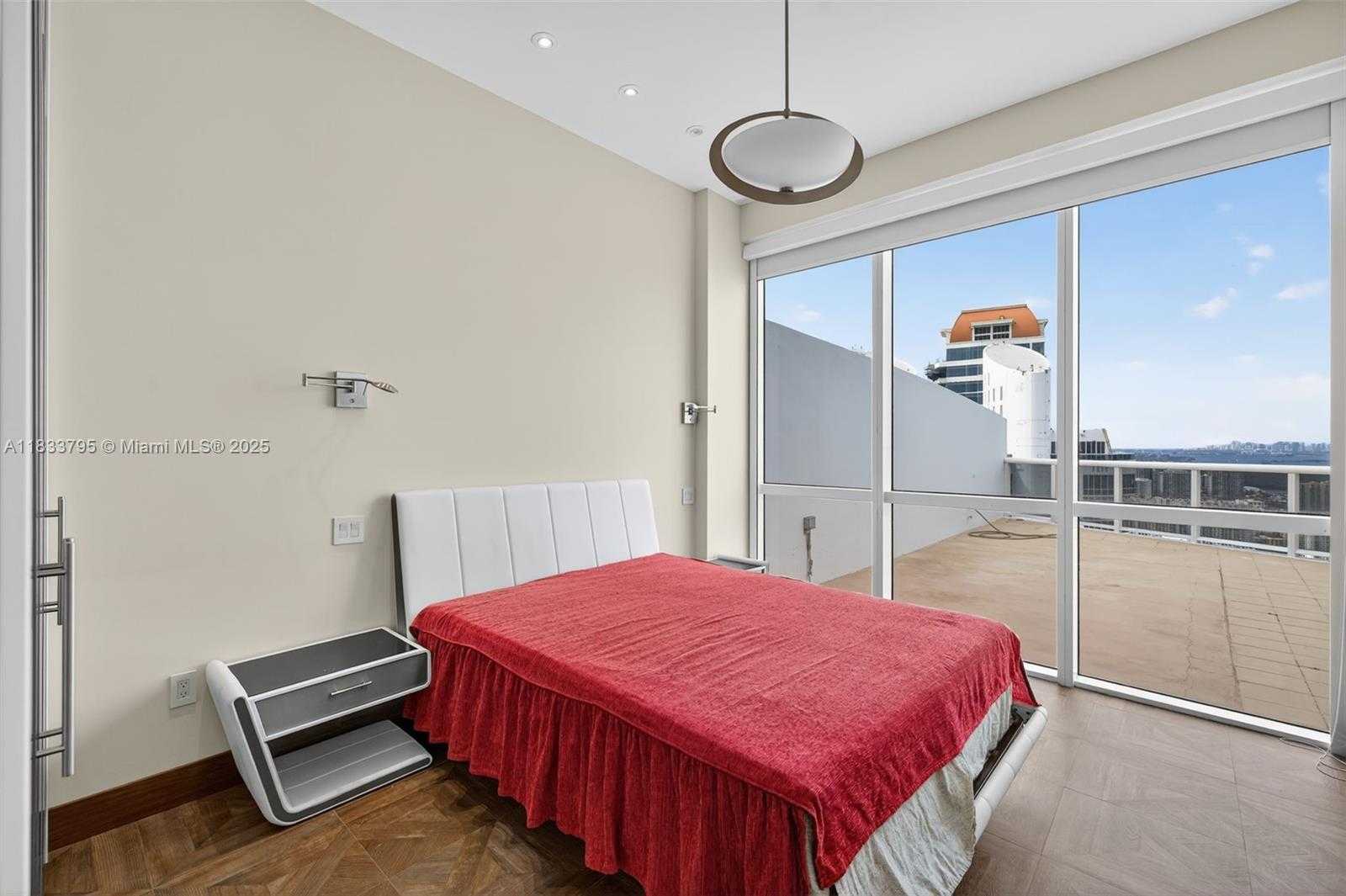 Small Image of 18201 COLLINS AVE #TS2 & TS3, Sunny Isles Beach Number 56