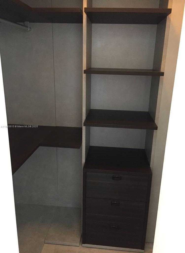 Small Image of 45 SOUTH WEST 9TH ST #4405, Miami Number 13