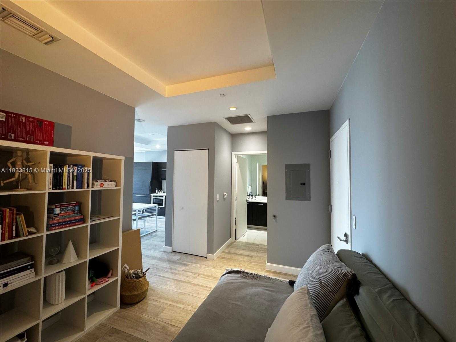 Small Image of 45 SOUTH WEST 9TH ST #4405, Miami Number 17