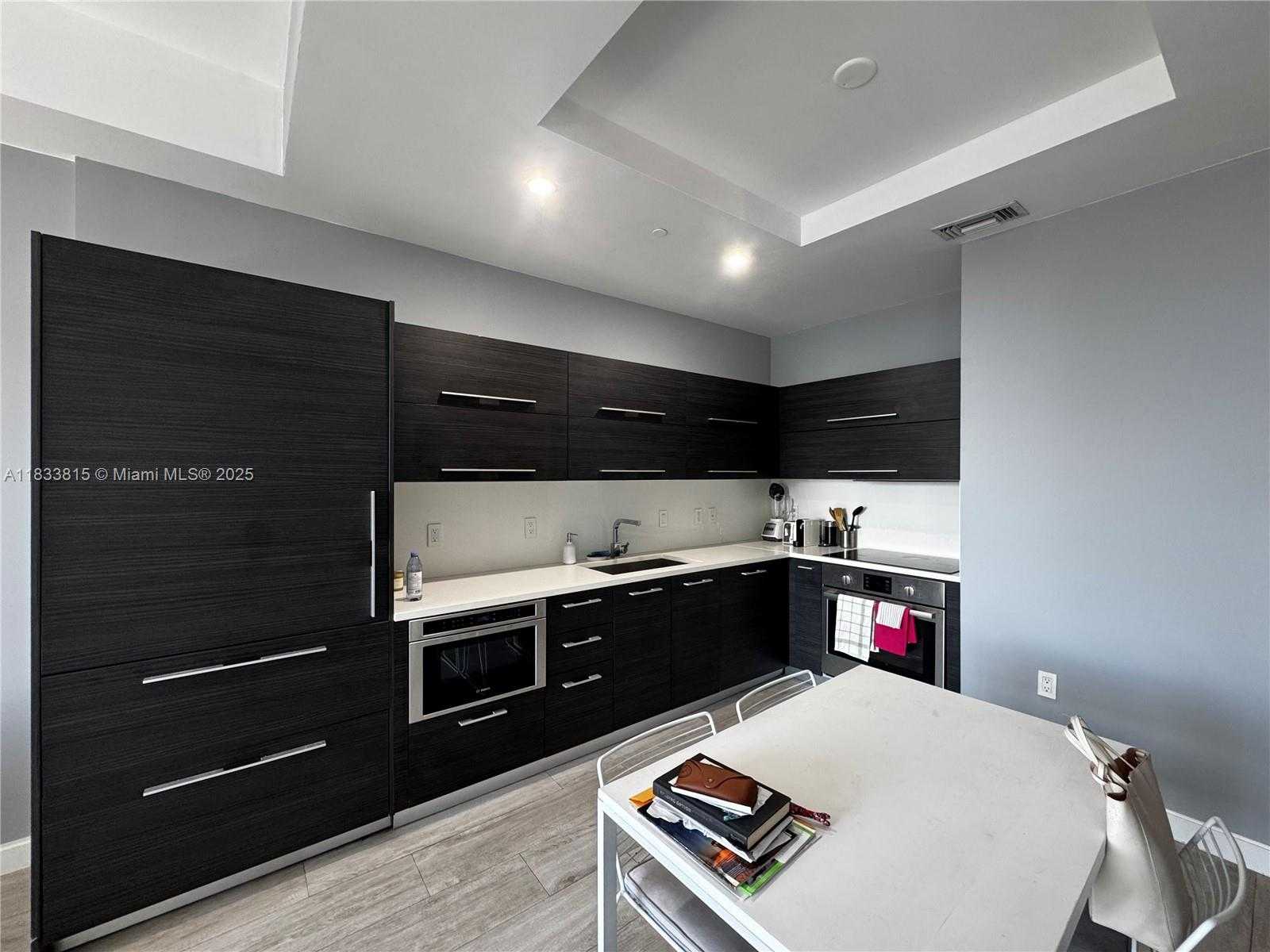 Small Image of 45 SOUTH WEST 9TH ST #4405, Miami Number 18