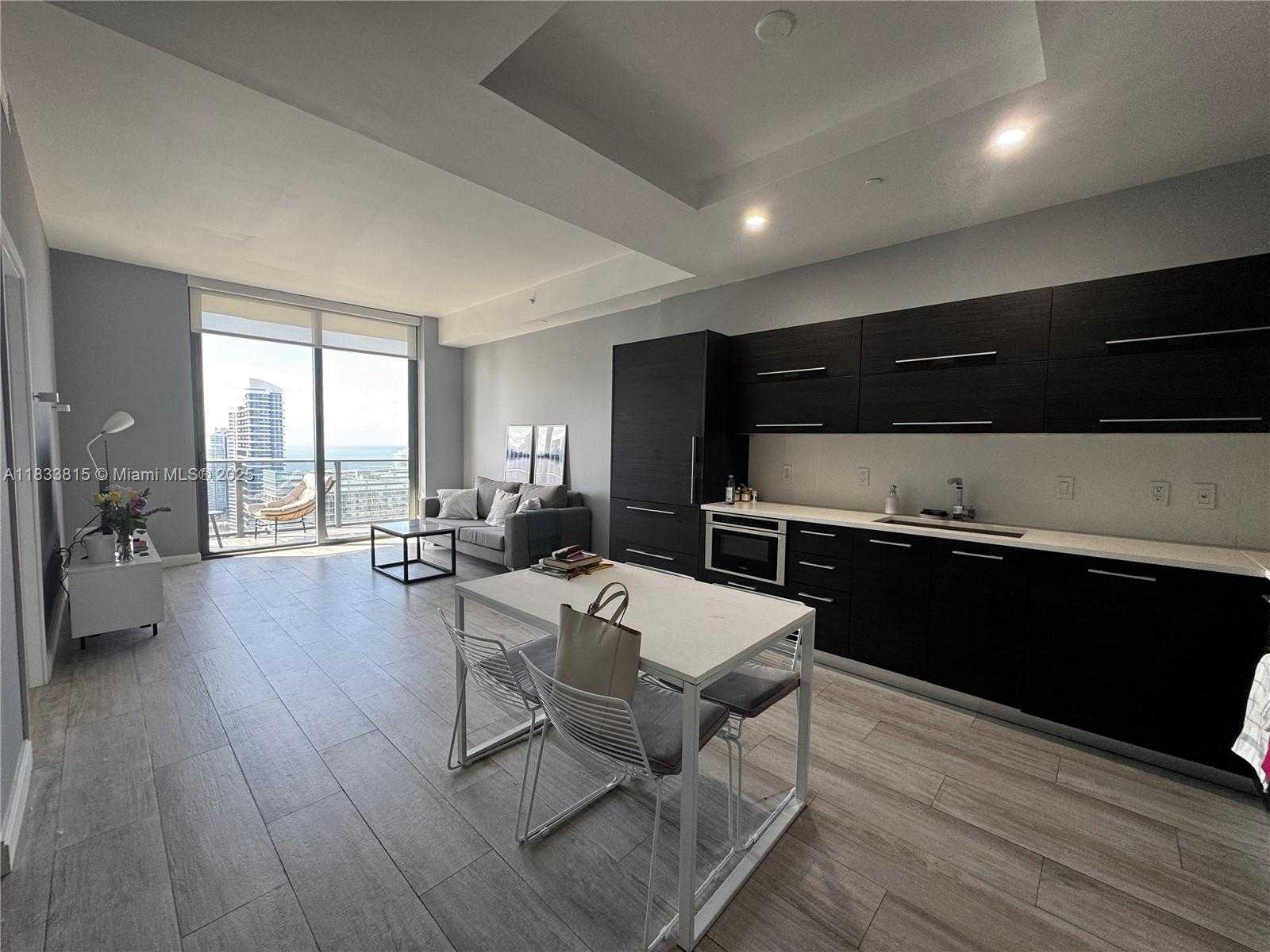 Small Image of 45 SOUTH WEST 9TH ST #4405, Miami Number 24