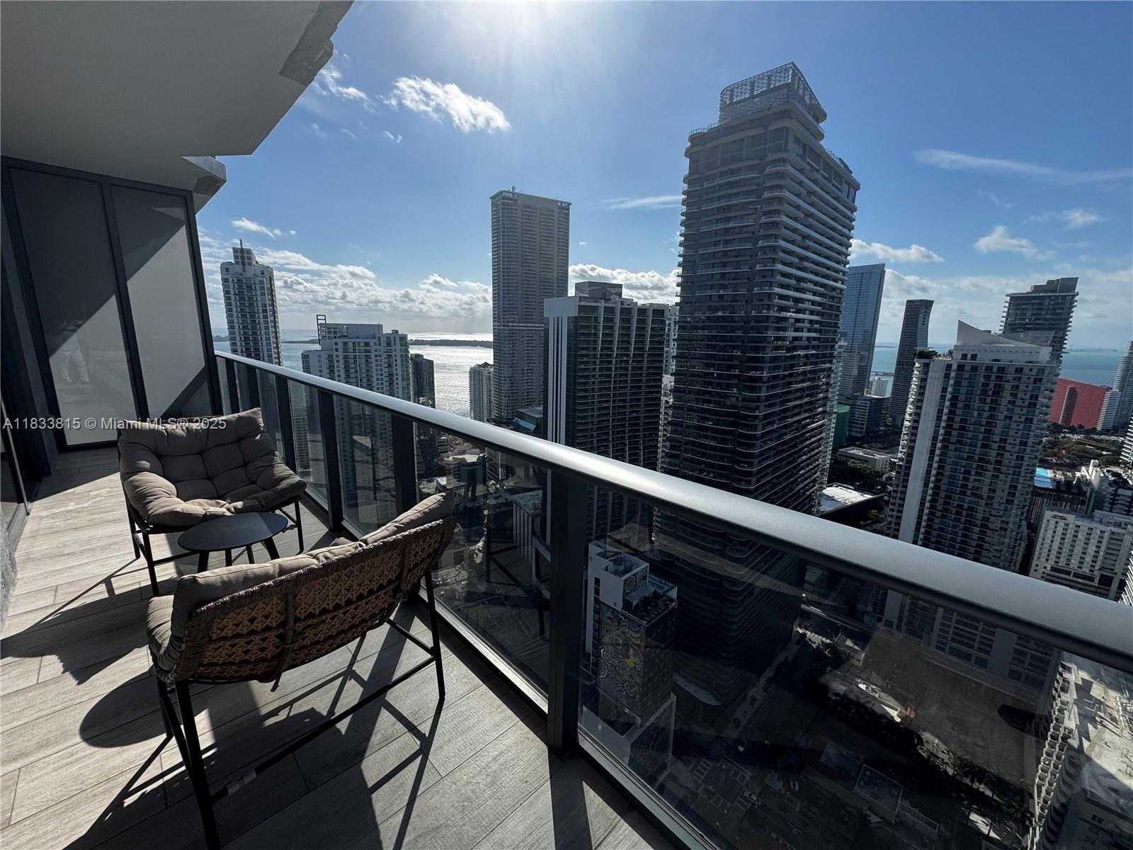 Small Image of 45 SOUTH WEST 9TH ST #4405, Miami Number 28