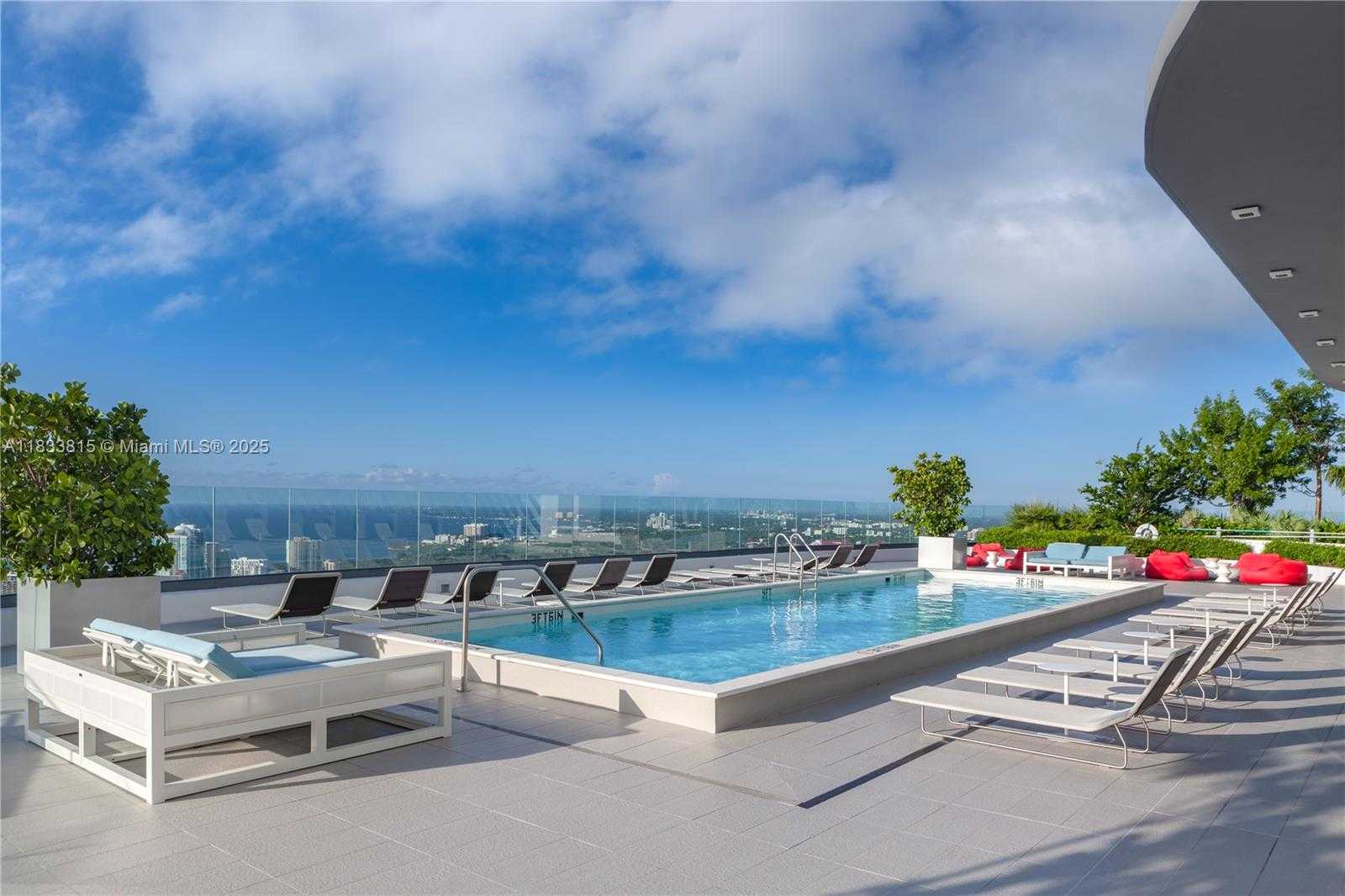 Small Image of 45 SOUTH WEST 9TH ST #4405, Miami Number 31