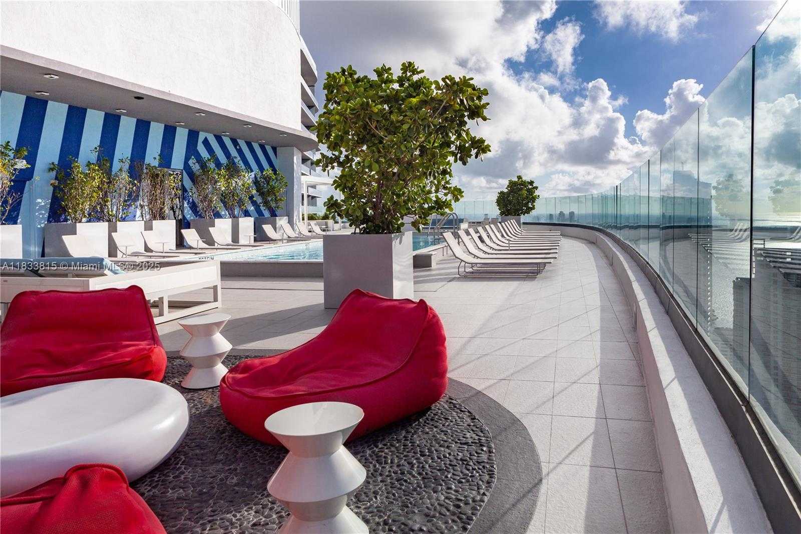 Small Image of 45 SOUTH WEST 9TH ST #4405, Miami Number 40