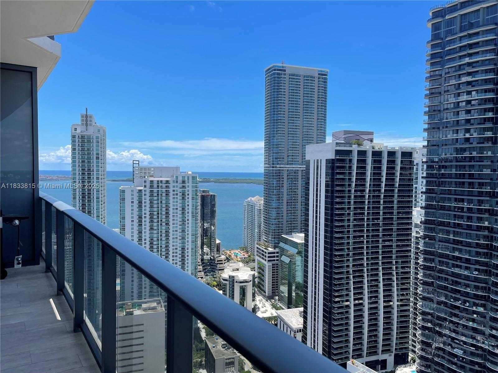 Small Image of 45 SOUTH WEST 9TH ST #4405, Miami Number 5