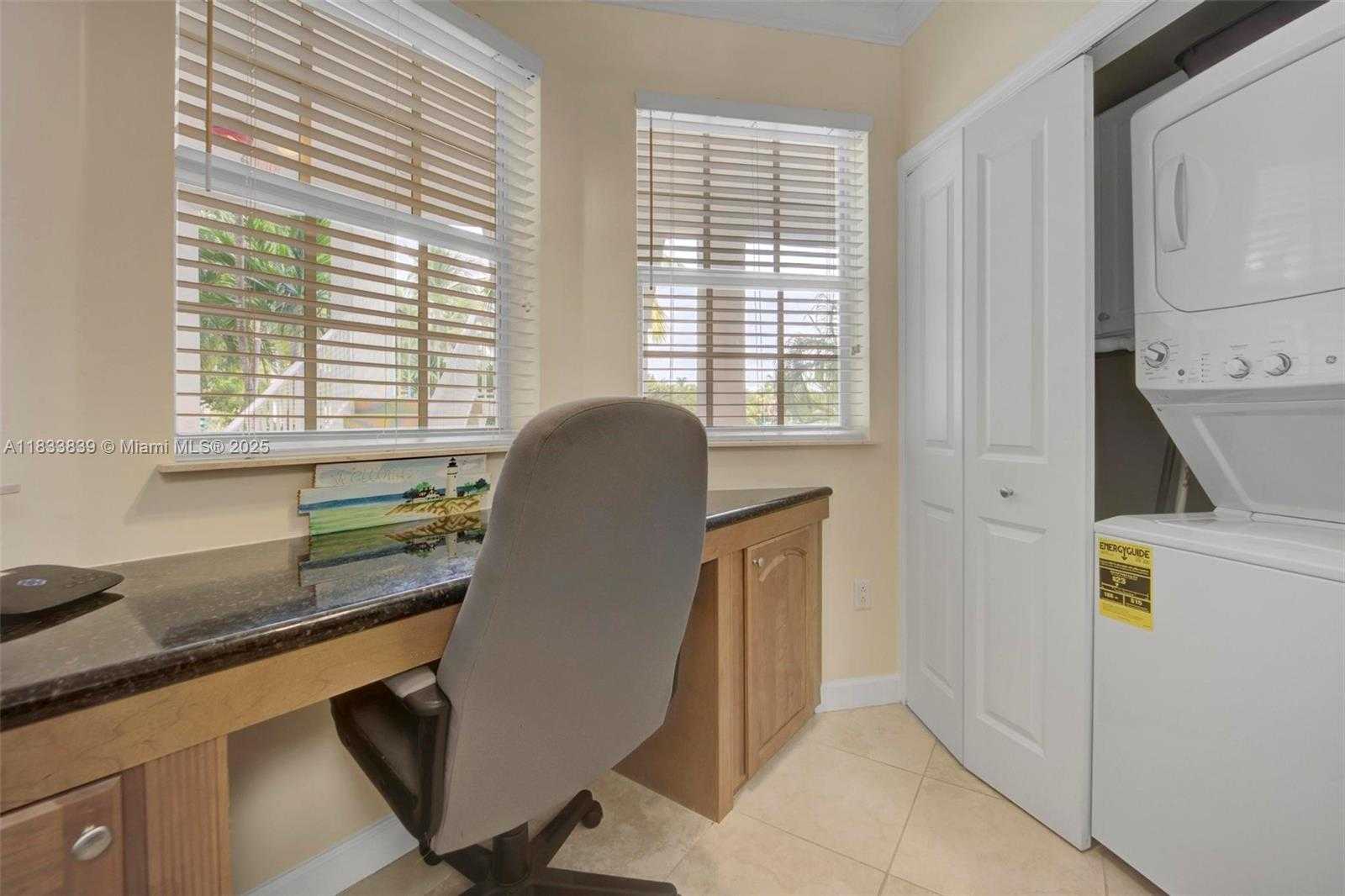 Small Image of 101 GULFVIEW DR #116, Islamorada Number 7
