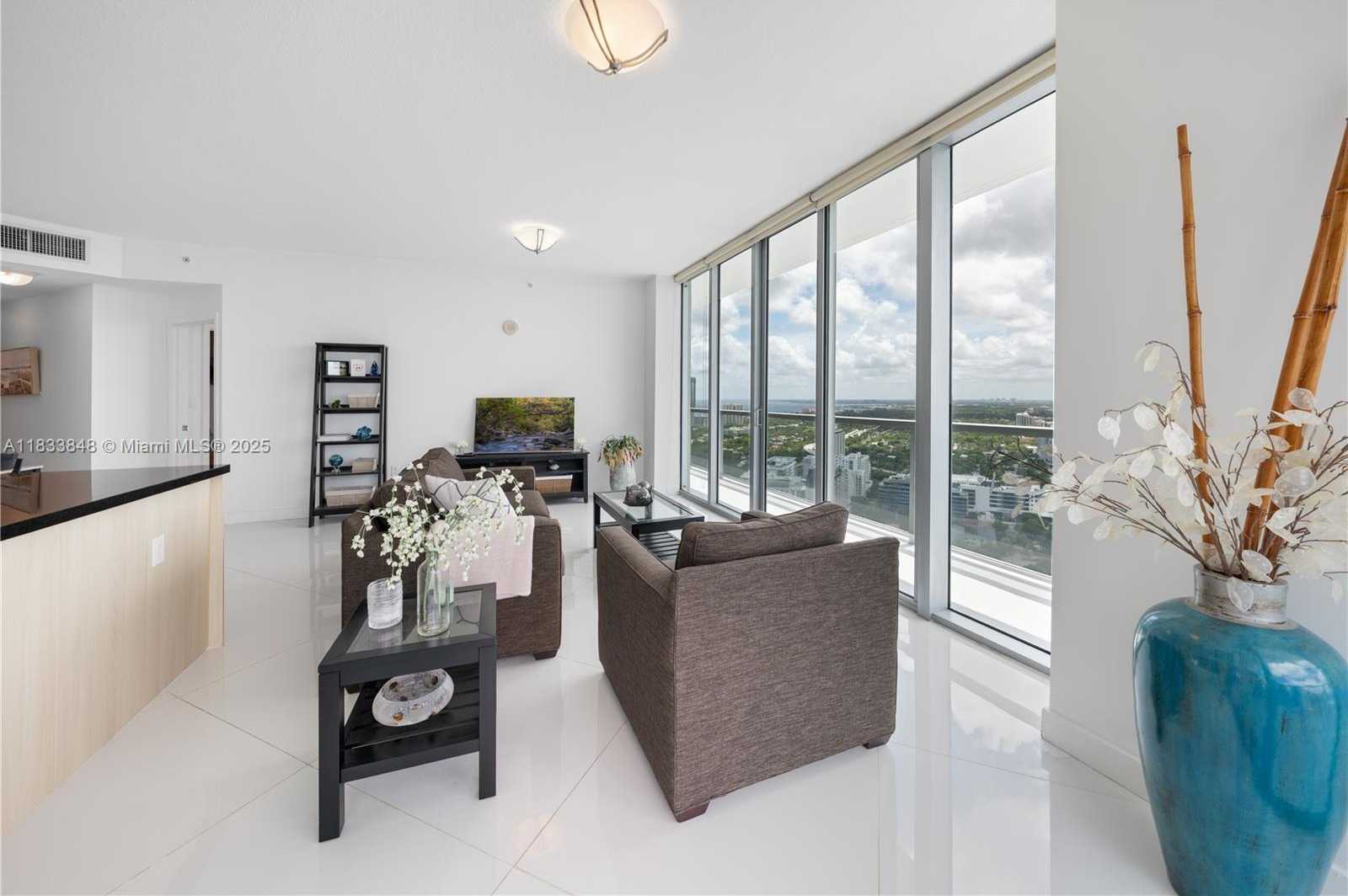 Small Image of 79 SOUTH WEST 12TH ST #3812S, Miami Number 11