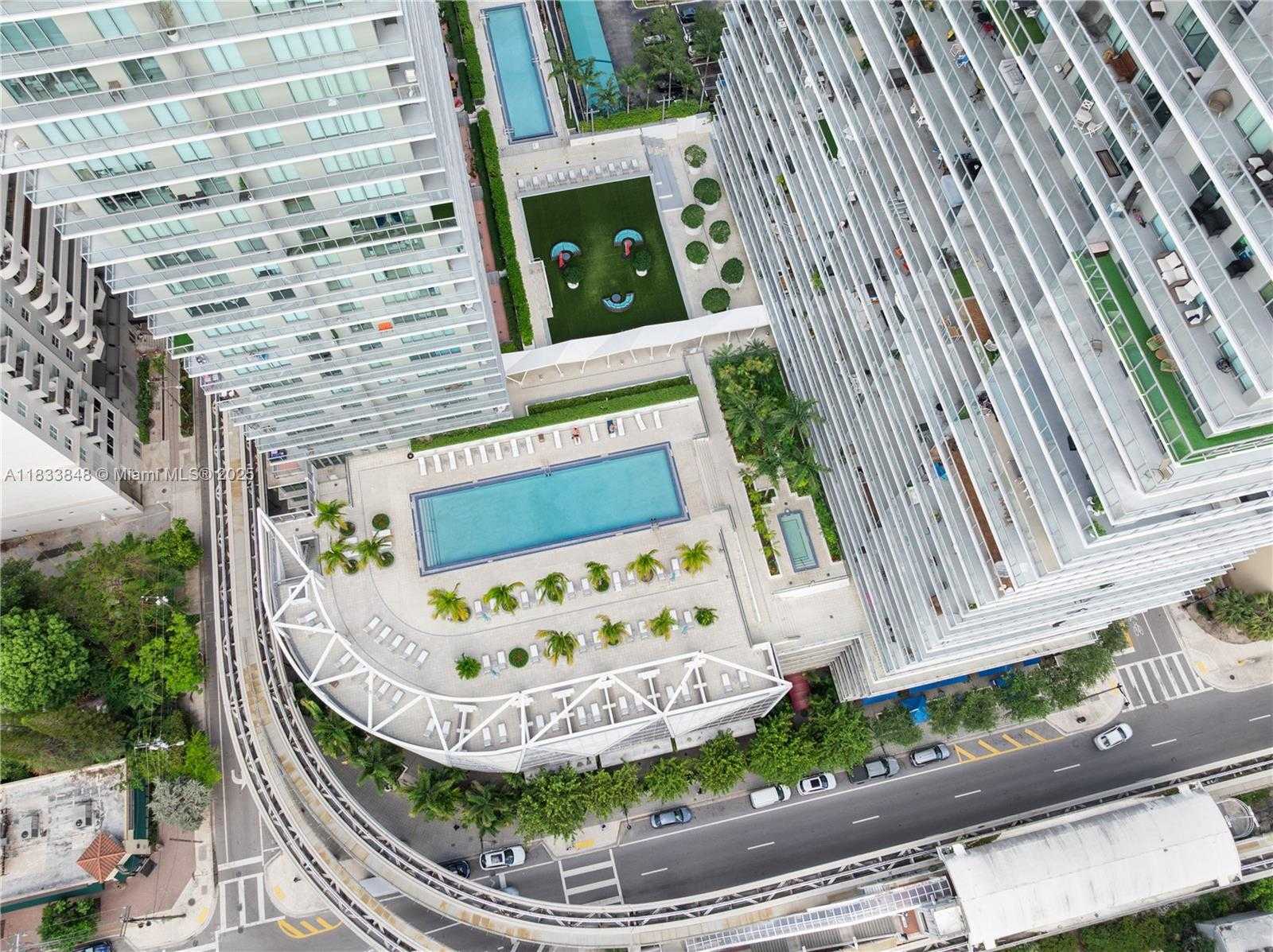 Small Image of 79 SOUTH WEST 12TH ST #3812S, Miami Number 25