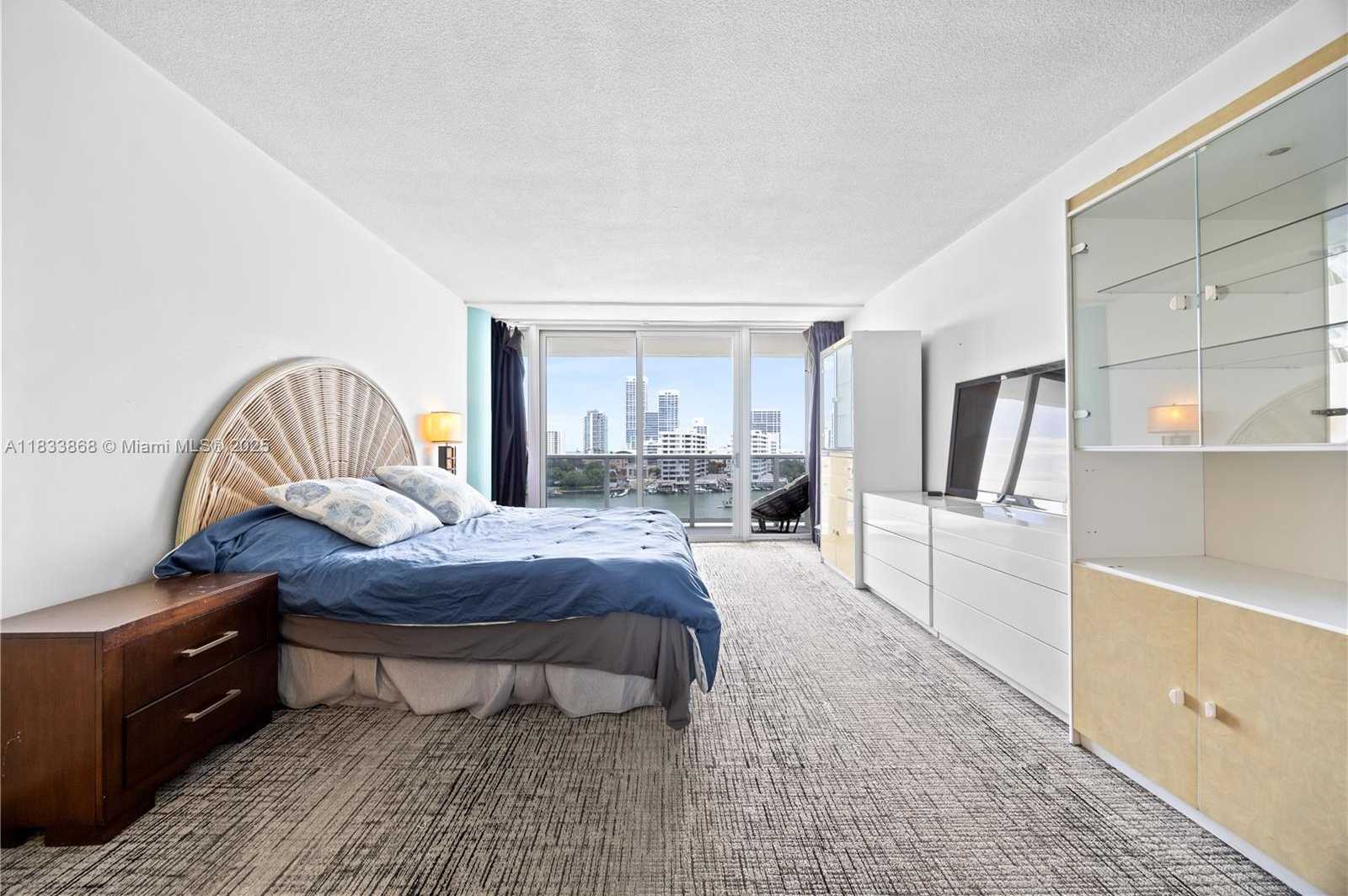 Small Image of 900 BAY DR #624, Miami Beach Number 12