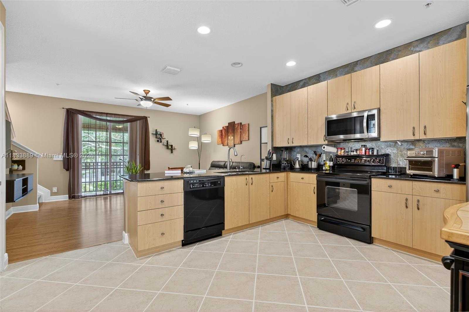 Small Image of 153 APALACHEE LN, Jupiter Number 10
