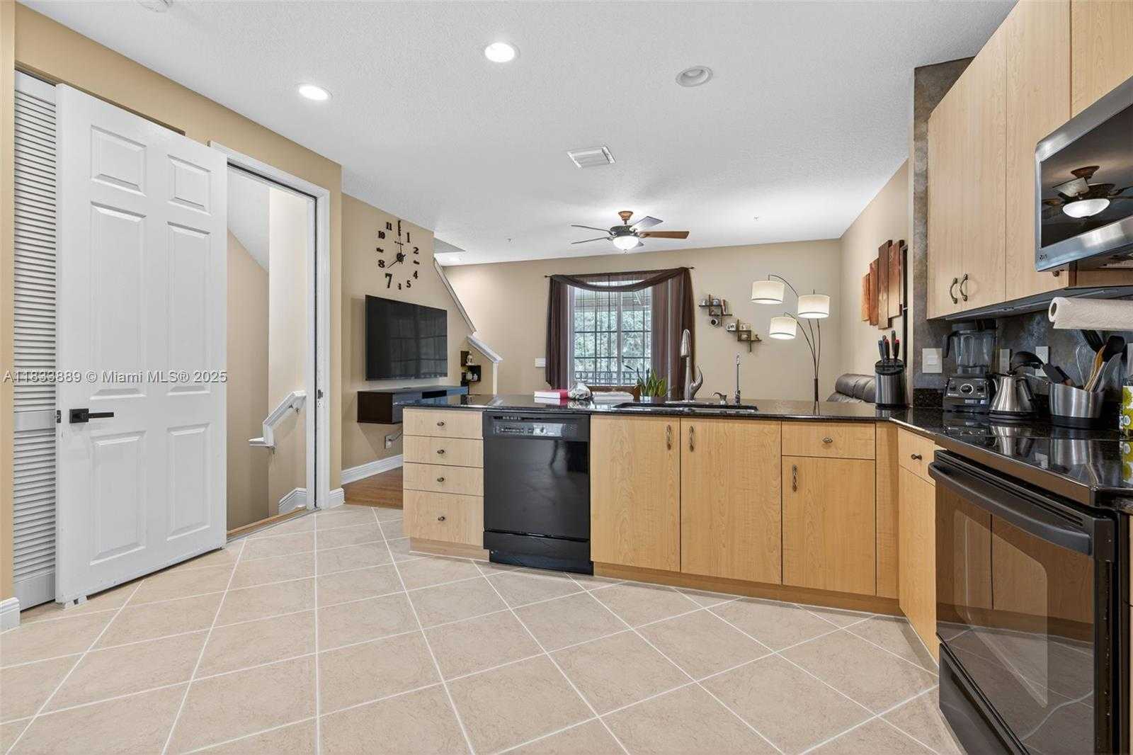 Small Image of 153 APALACHEE LN, Jupiter Number 11
