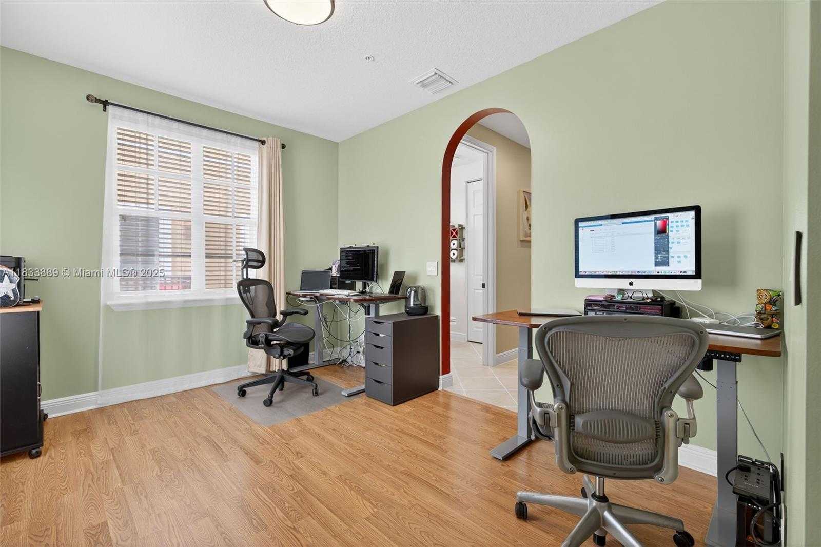 Small Image of 153 APALACHEE LN, Jupiter Number 14