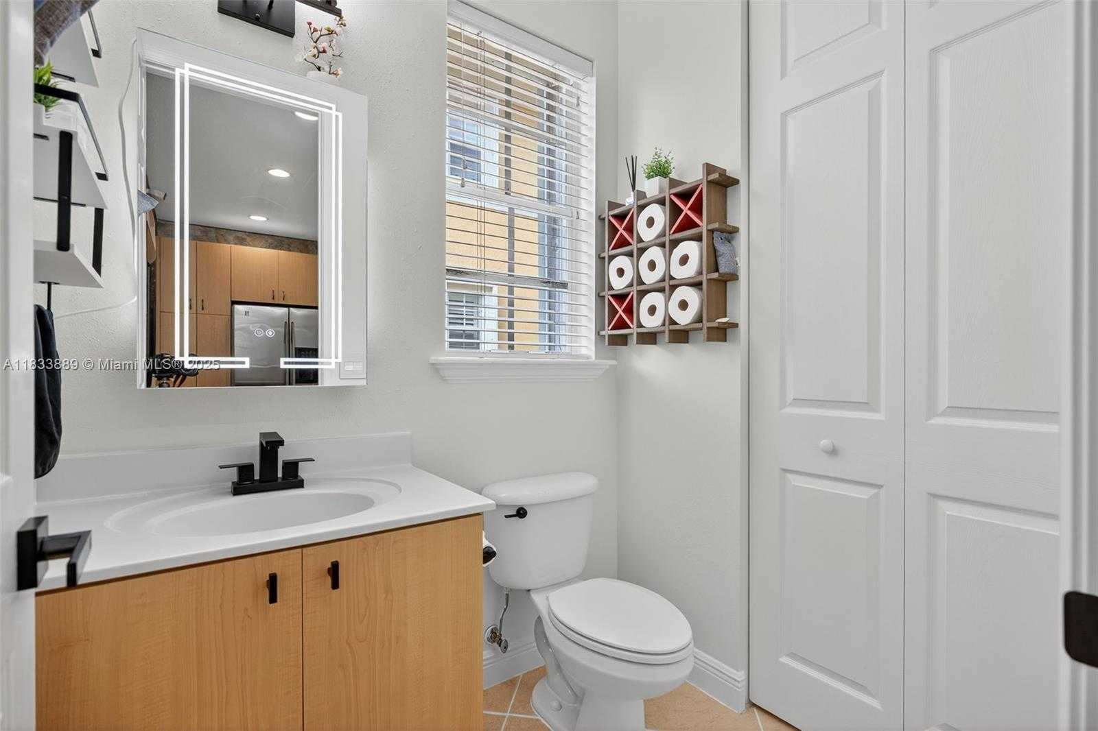 Small Image of 153 APALACHEE LN, Jupiter Number 18