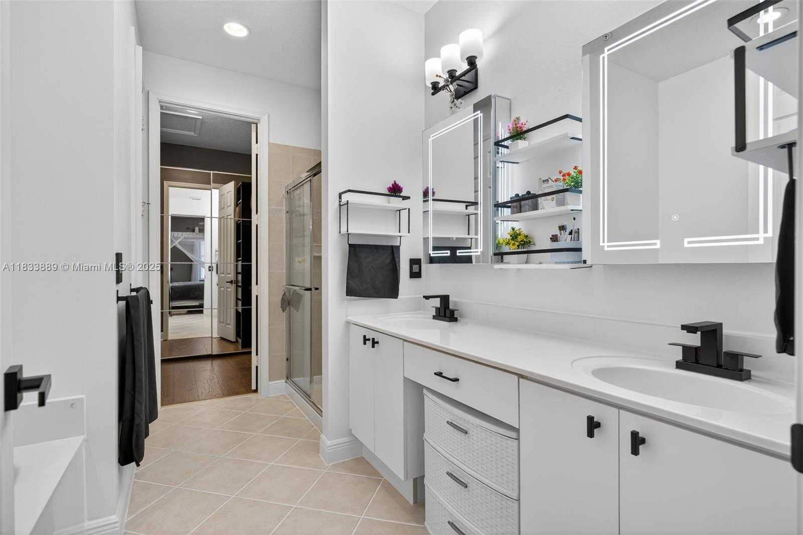 Small Image of 153 APALACHEE LN, Jupiter Number 26