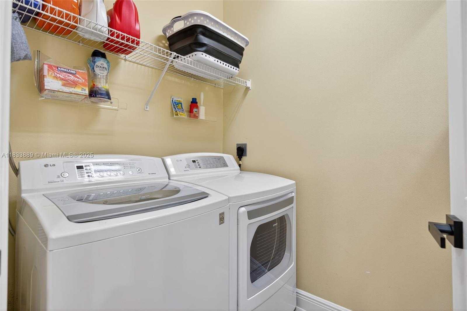 Small Image of 153 APALACHEE LN, Jupiter Number 33