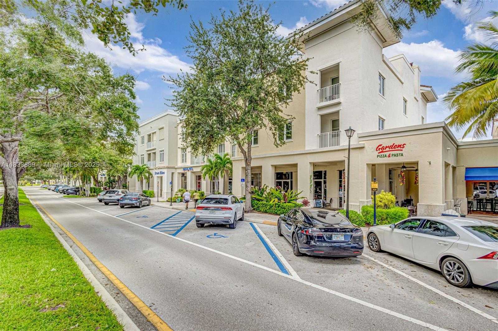 Small Image of 153 APALACHEE LN, Jupiter Number 56
